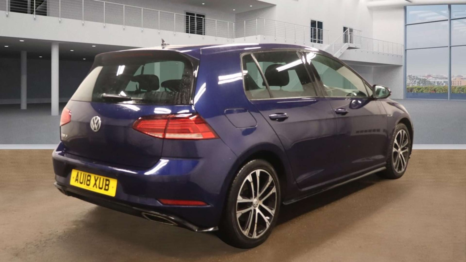 Used Volkswagen Golf 2018 for sale - 77227777: Photo 5
