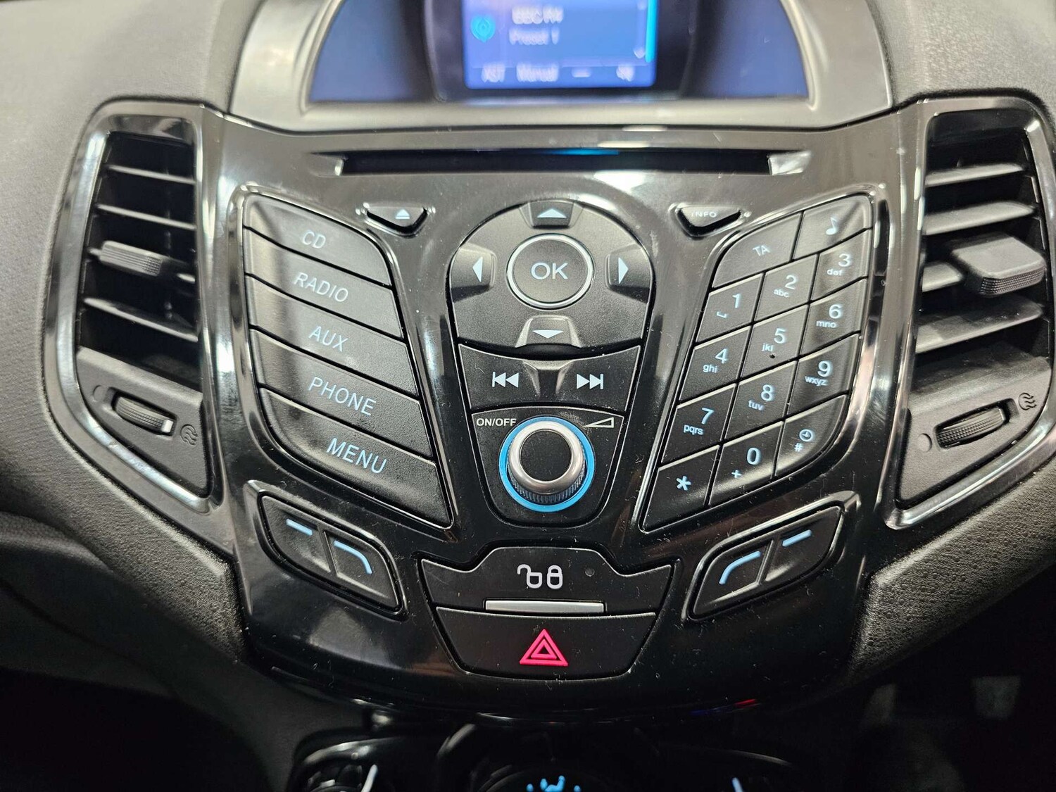 Used Ford Fiesta 2017 for sale - 77830748: Photo 15