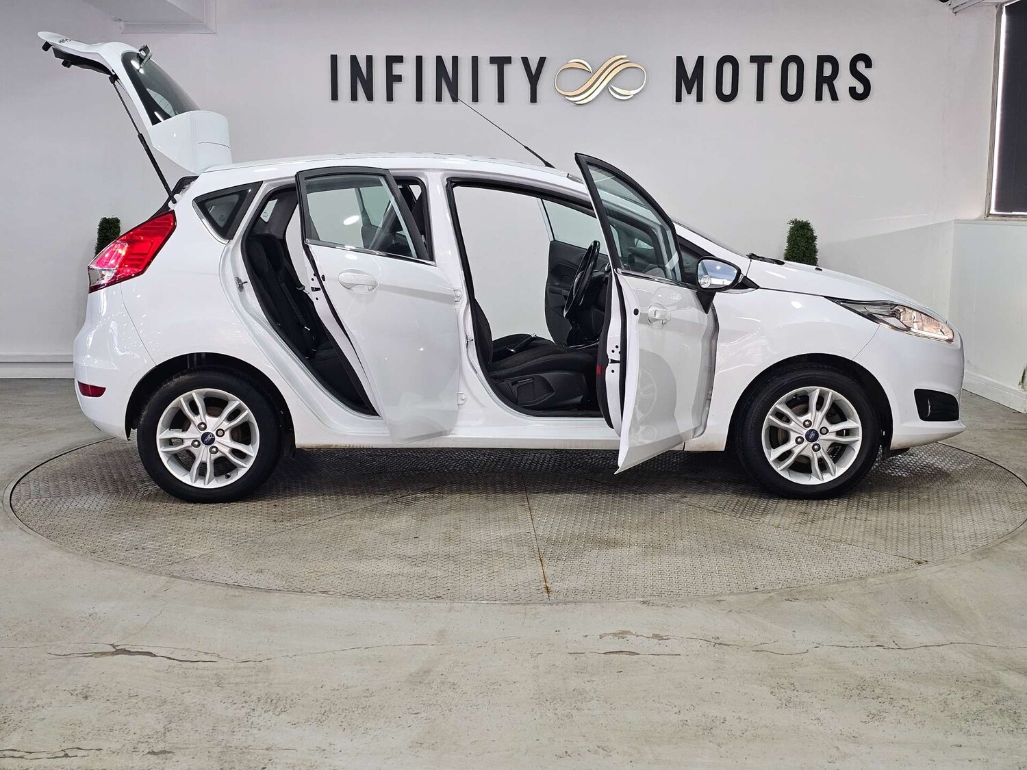 Used Ford Fiesta 2017 for sale - 77830748: Photo 42