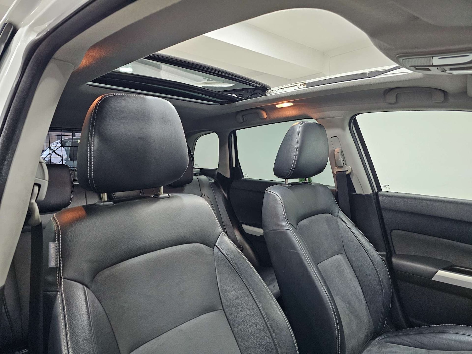 Used Suzuki Vitara 2016 for sale - 76972422: Photo 3