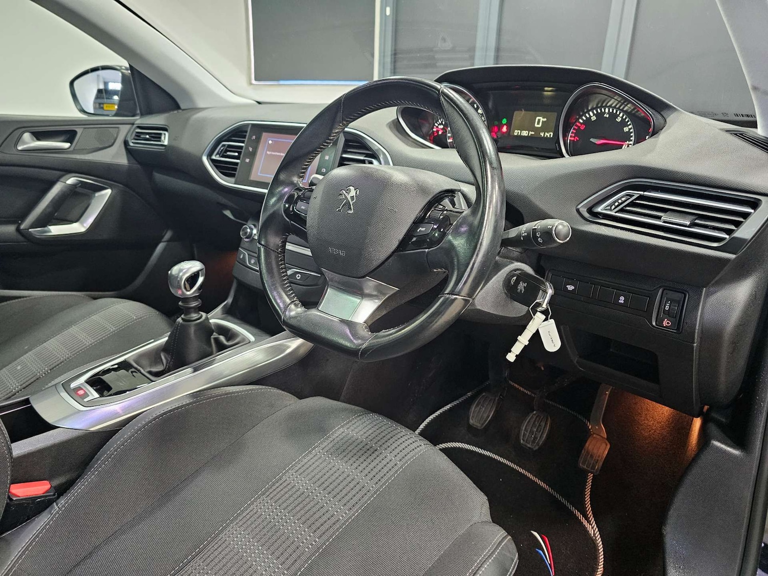 Used Peugeot 308 2018 for sale - 76972449: Photo 13