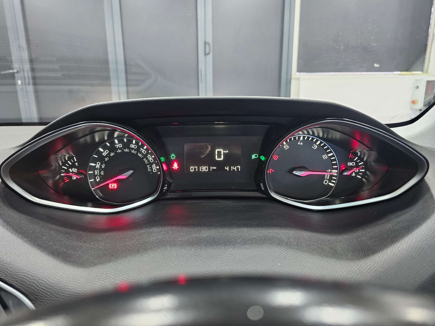 Used Peugeot 308 2018 for sale - 76972449: Photo 27