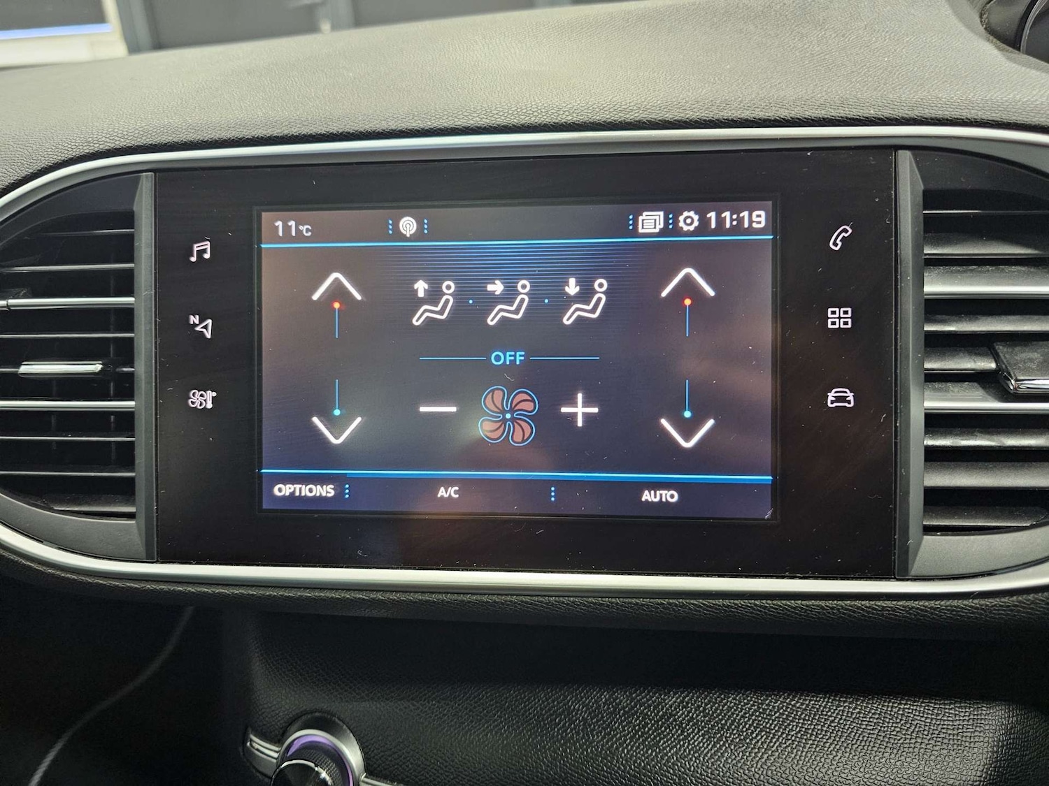 Used Peugeot 308 2018 for sale - 76972449: Photo 41