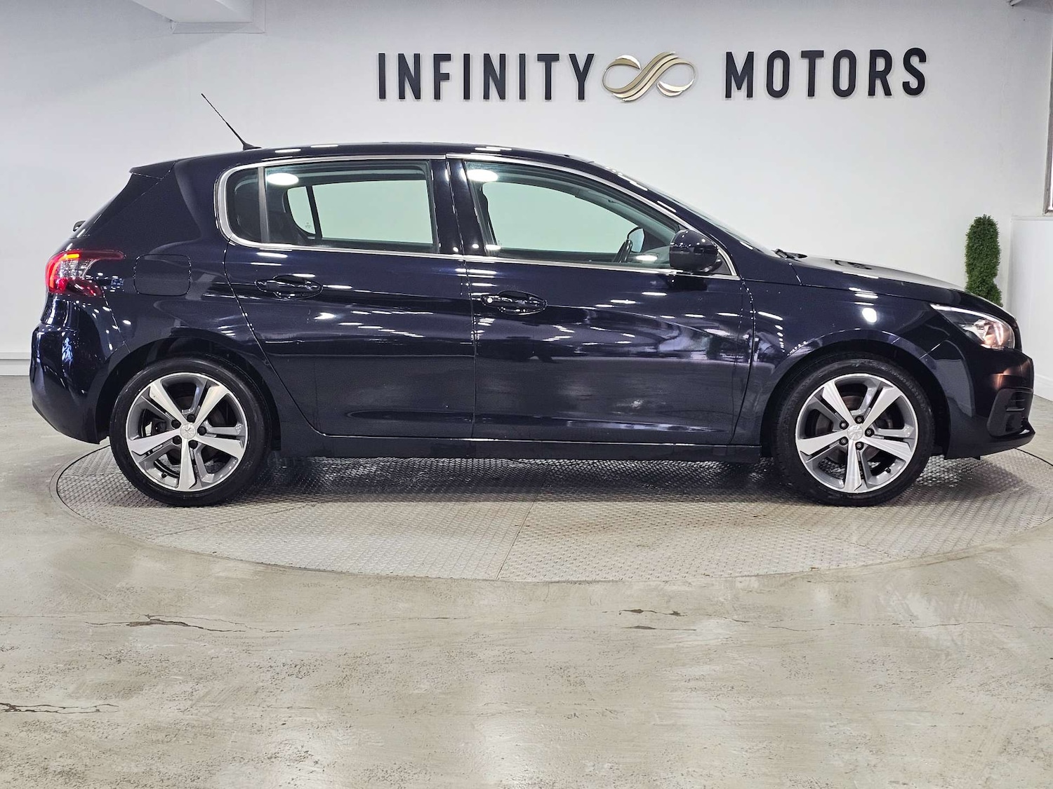 Used Peugeot 308 2018 for sale - 76972449: Photo 55