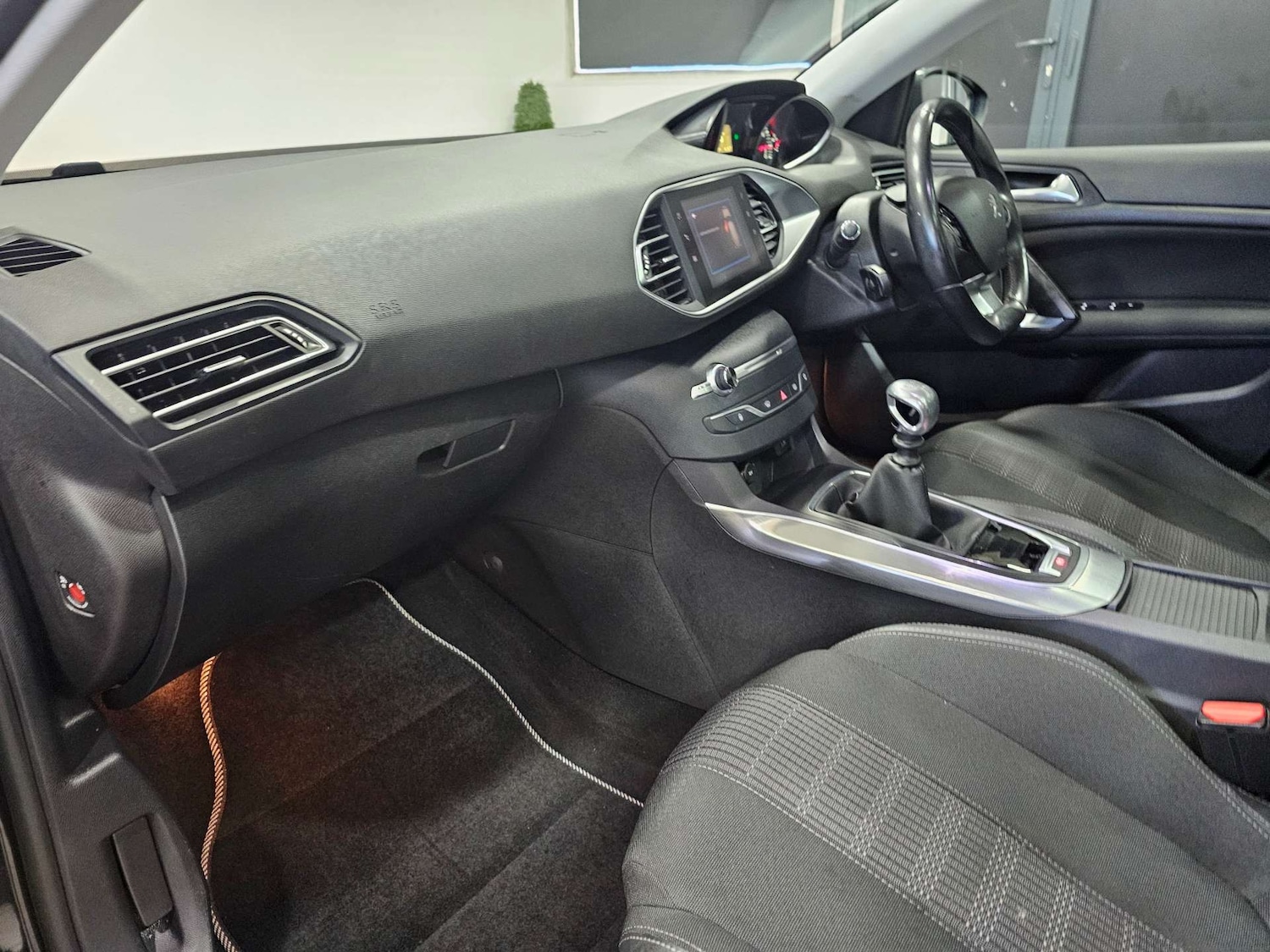 Used Peugeot 308 2018 for sale - 76972449: Photo 83