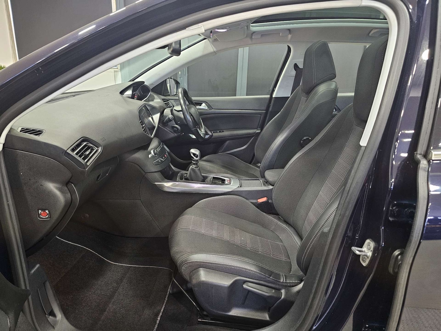 Used Peugeot 308 2018 for sale - 76972449: Photo 88