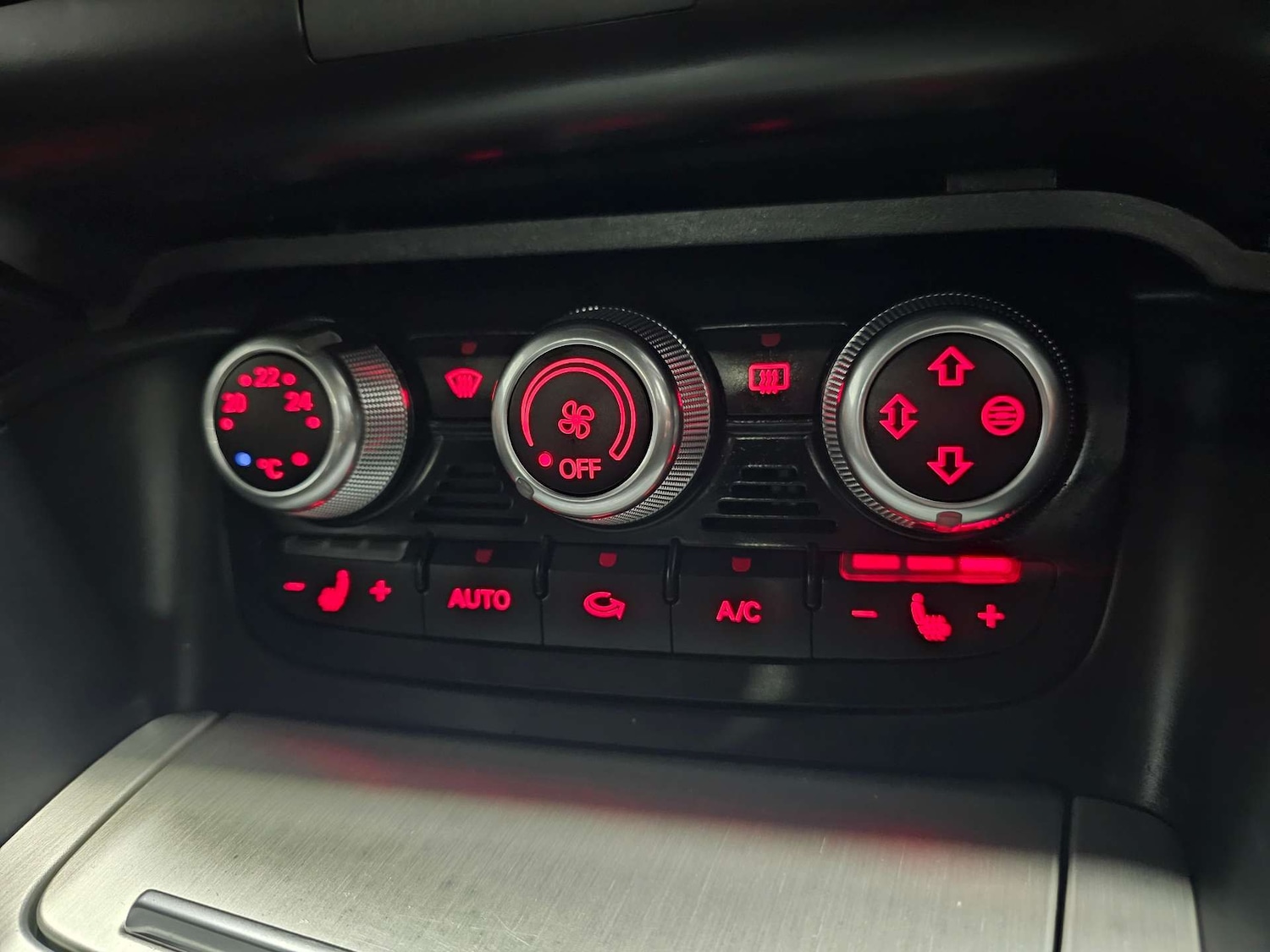 Used Audi TT 2014 for sale - 77323459: Photo 10