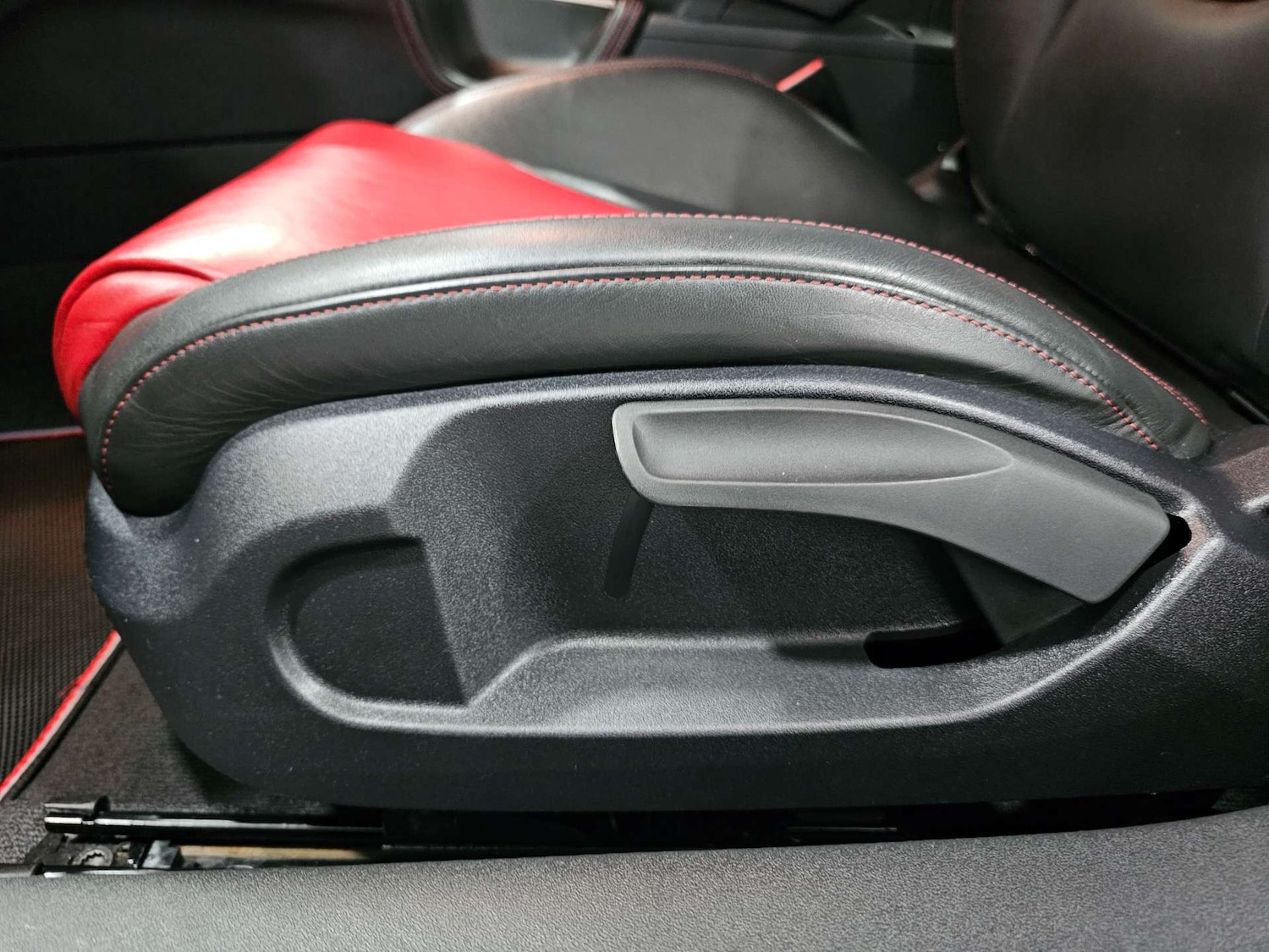 Used Audi TT 2014 for sale - 77323459: Photo 90