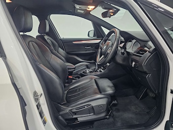 Used BMW 2 Series 2018 for sale - 76972355: Photo