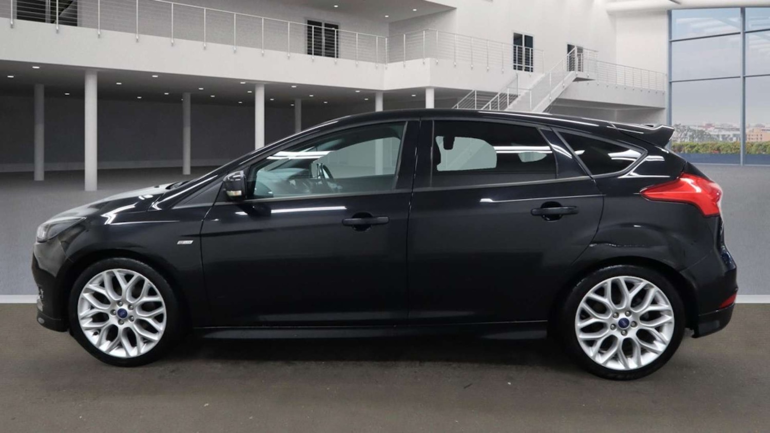 Used Ford Focus 2017 for sale - 77406149: Photo 8