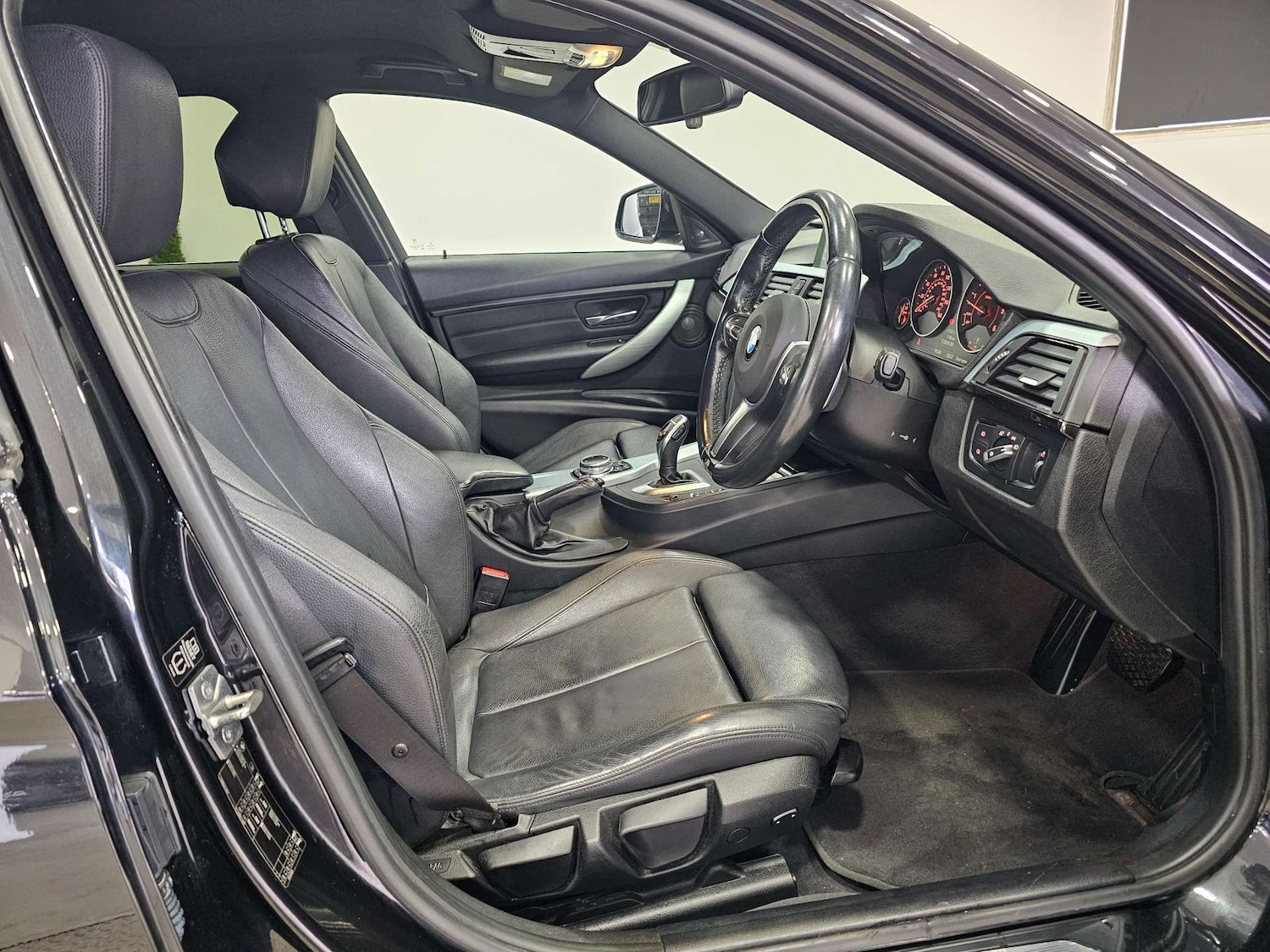 Used BMW 3 Series 2014 for sale - 77261421: Photo 3