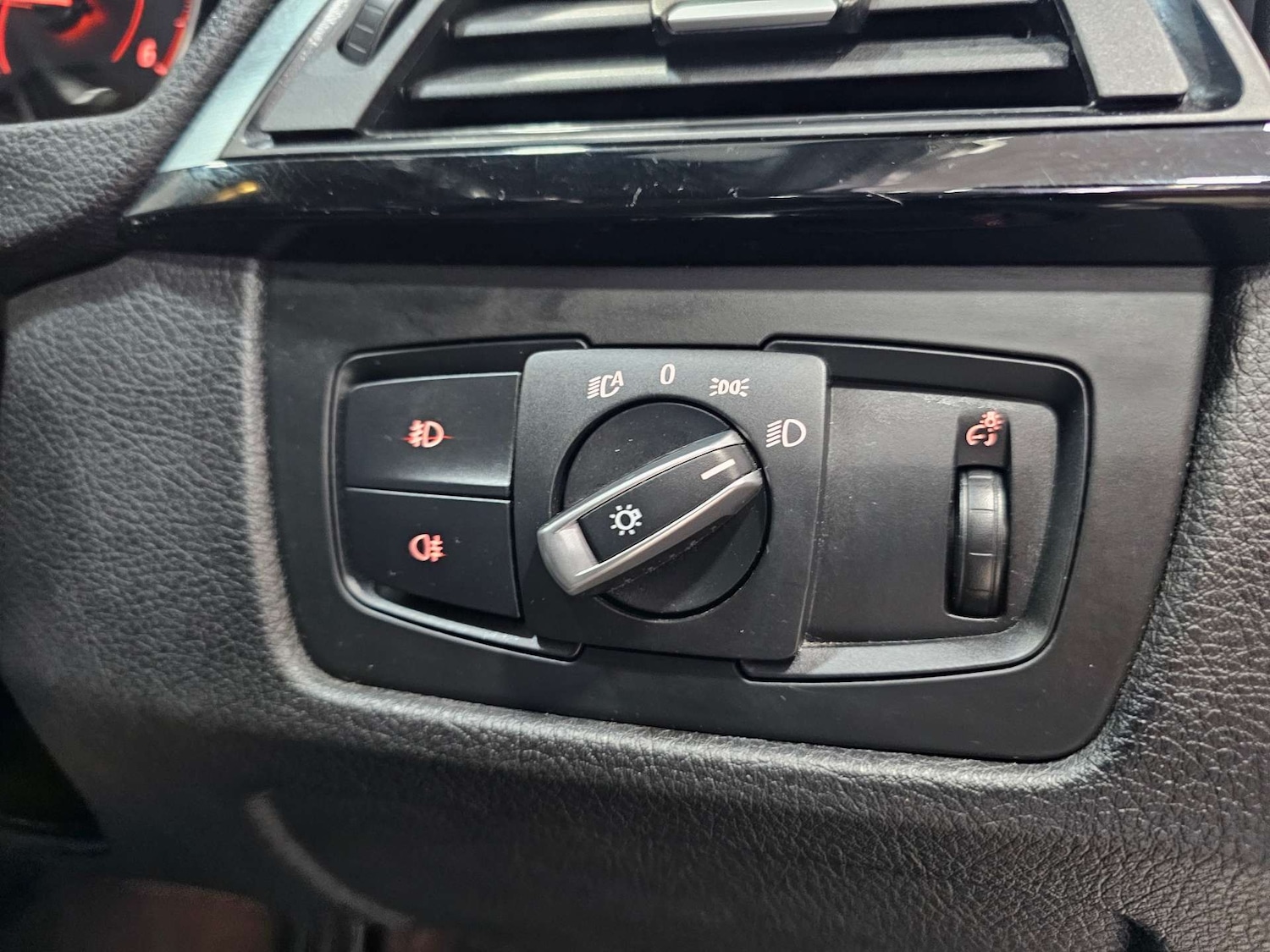 Used BMW 3 Series 2014 for sale - 77261421: Photo 54