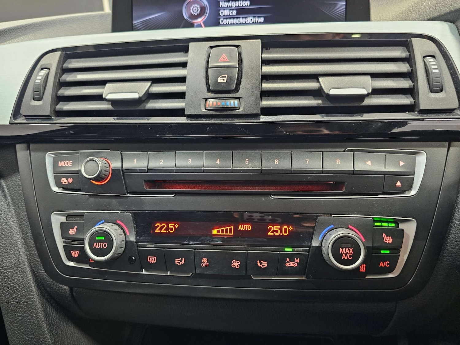 Used BMW 3 Series 2014 for sale - 77261421: Photo 67