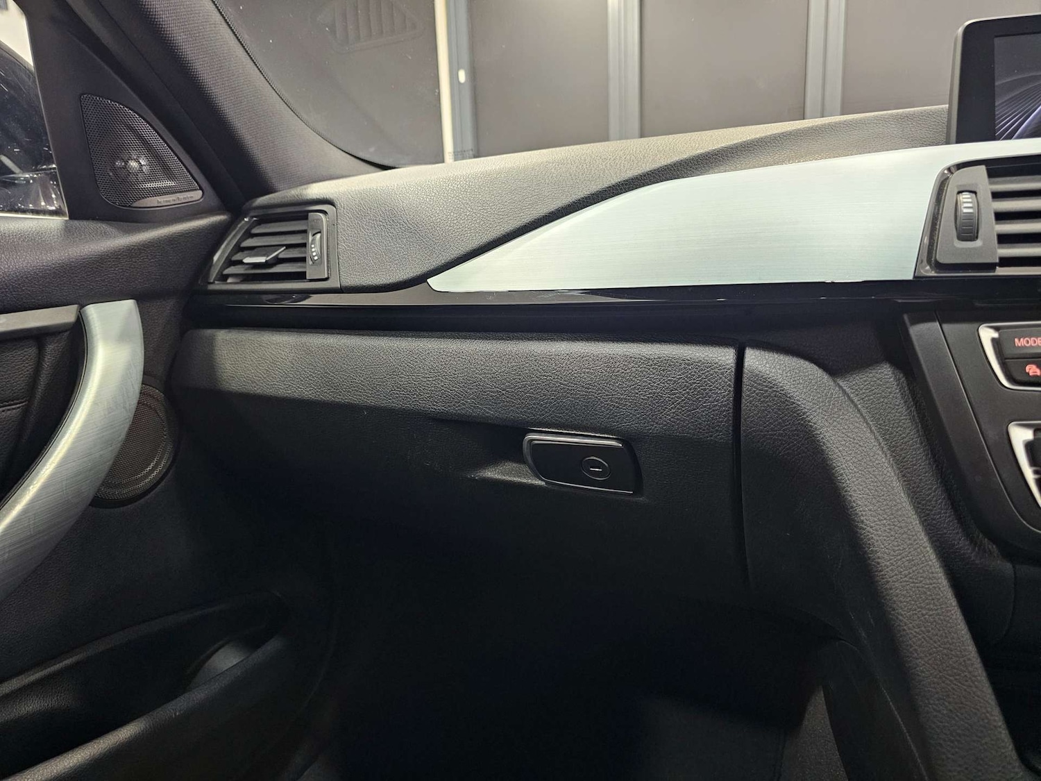 Used BMW 3 Series 2014 for sale - 77261421: Photo 75