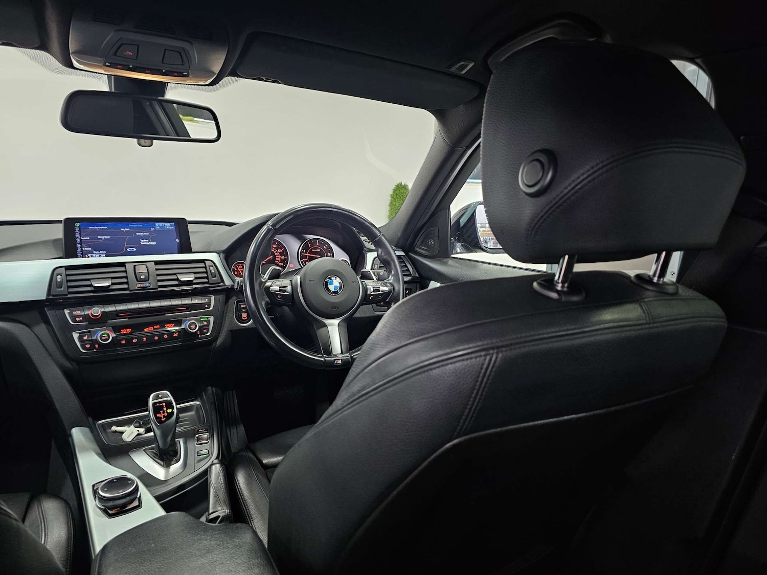 Used BMW 3 Series 2014 for sale - 77261421: Photo 90