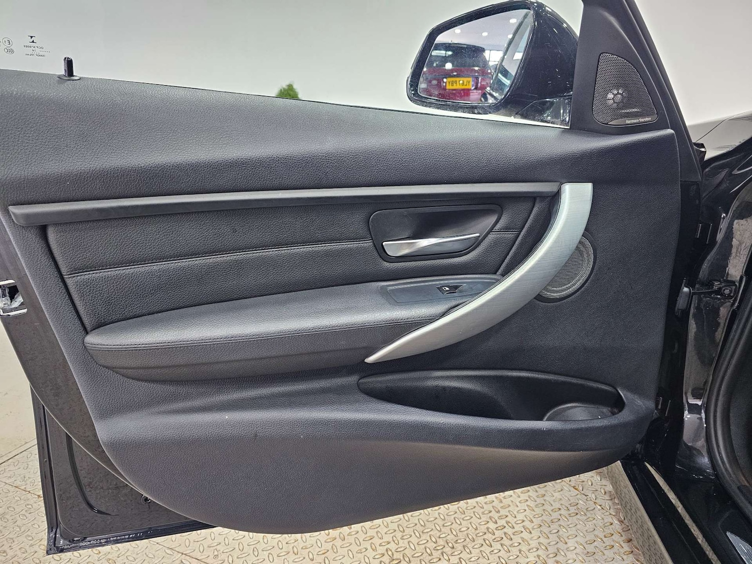 Used BMW 3 Series 2014 for sale - 77261421: Photo 91