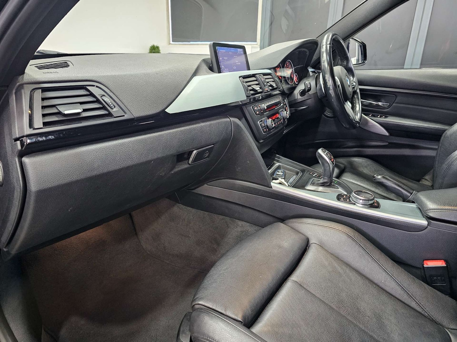 Used BMW 3 Series 2014 for sale - 77261421: Photo 96