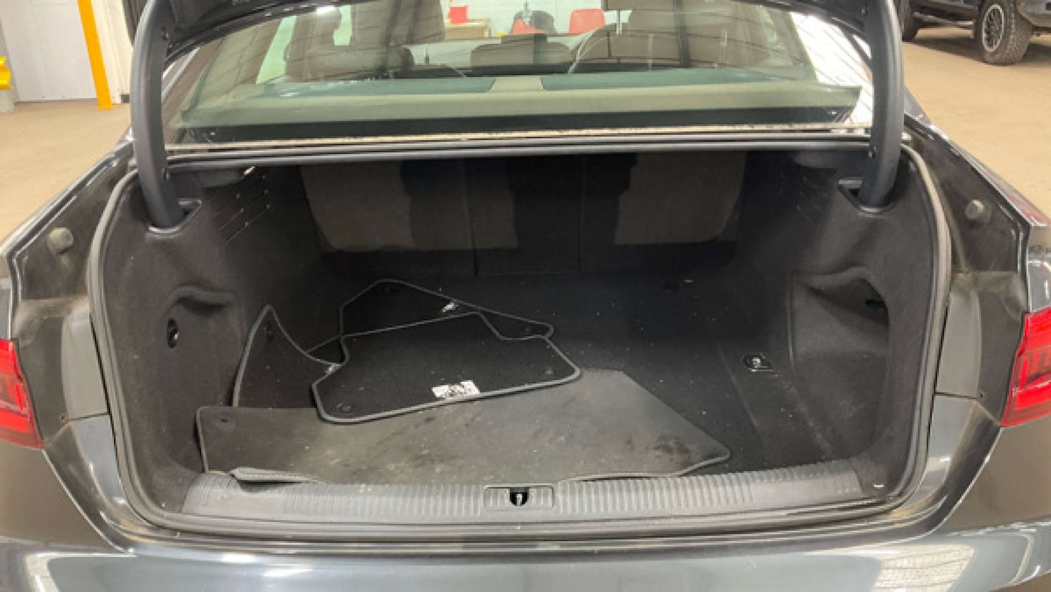 Used Audi A4 2016 for sale - 78218180: Photo 13