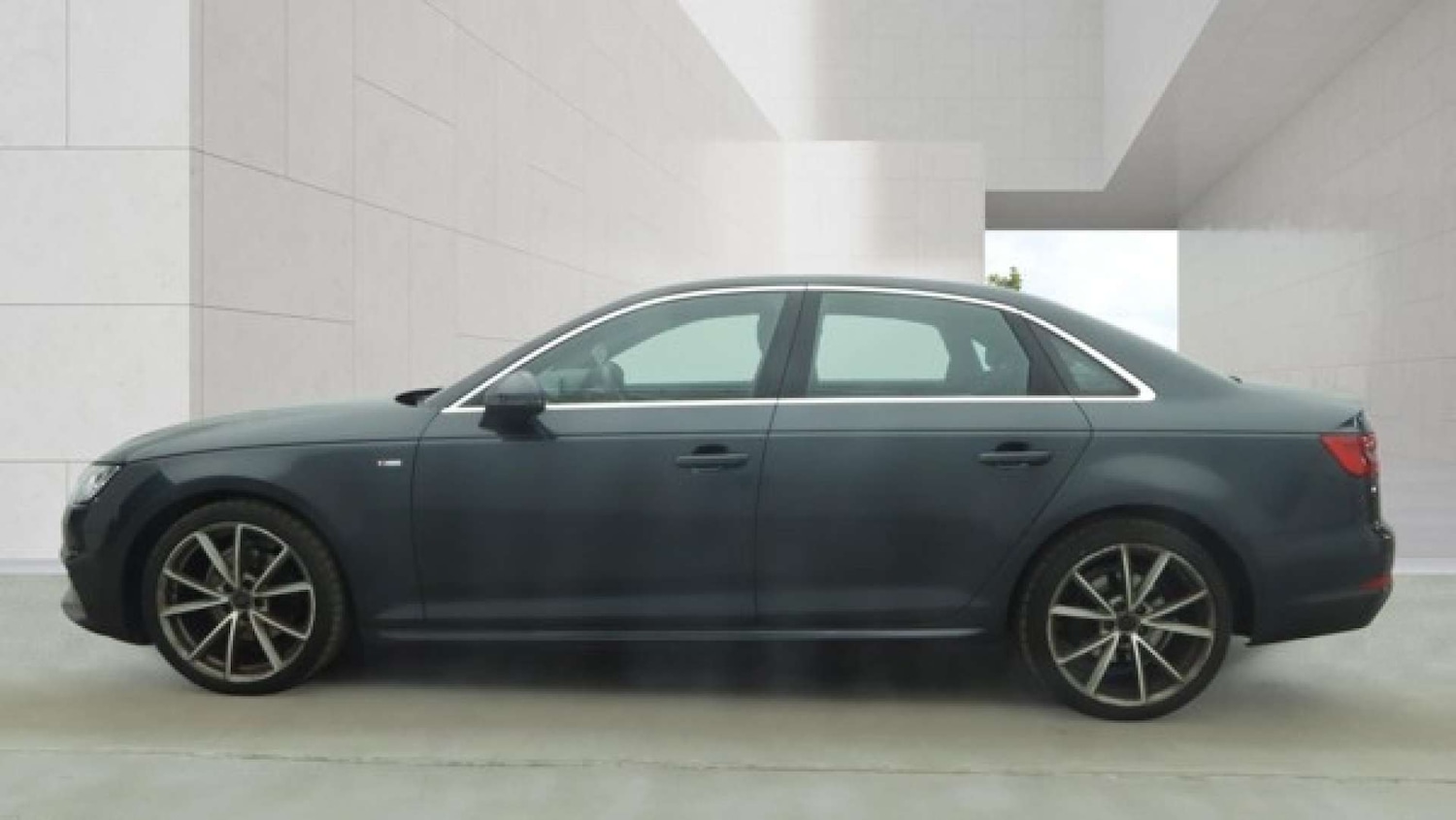 Used Audi A4 2016 for sale - 78218180: Photo 6