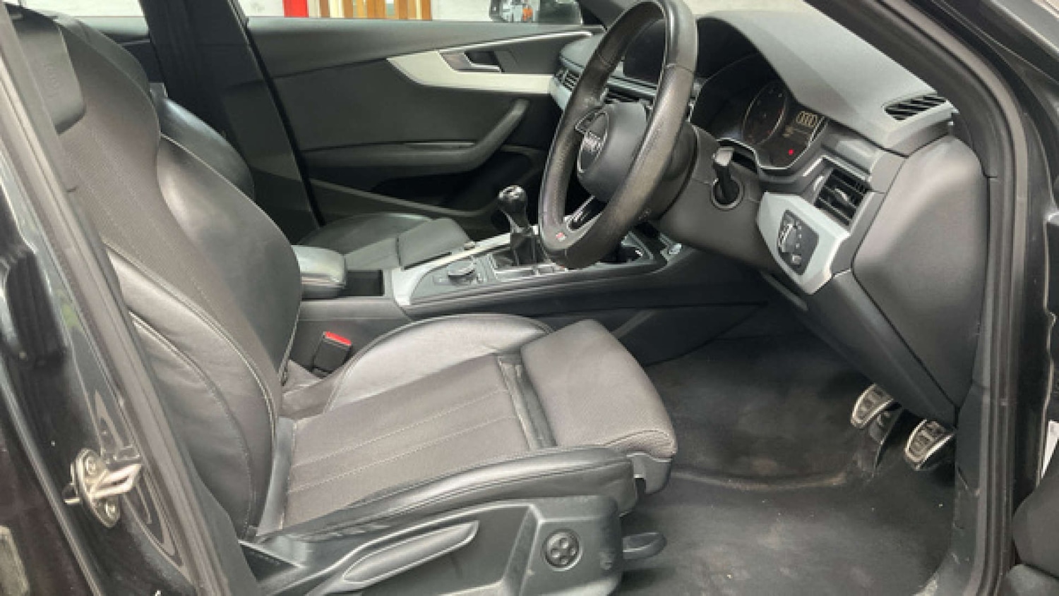 Used Audi A4 2016 for sale - 78218180: Photo 9