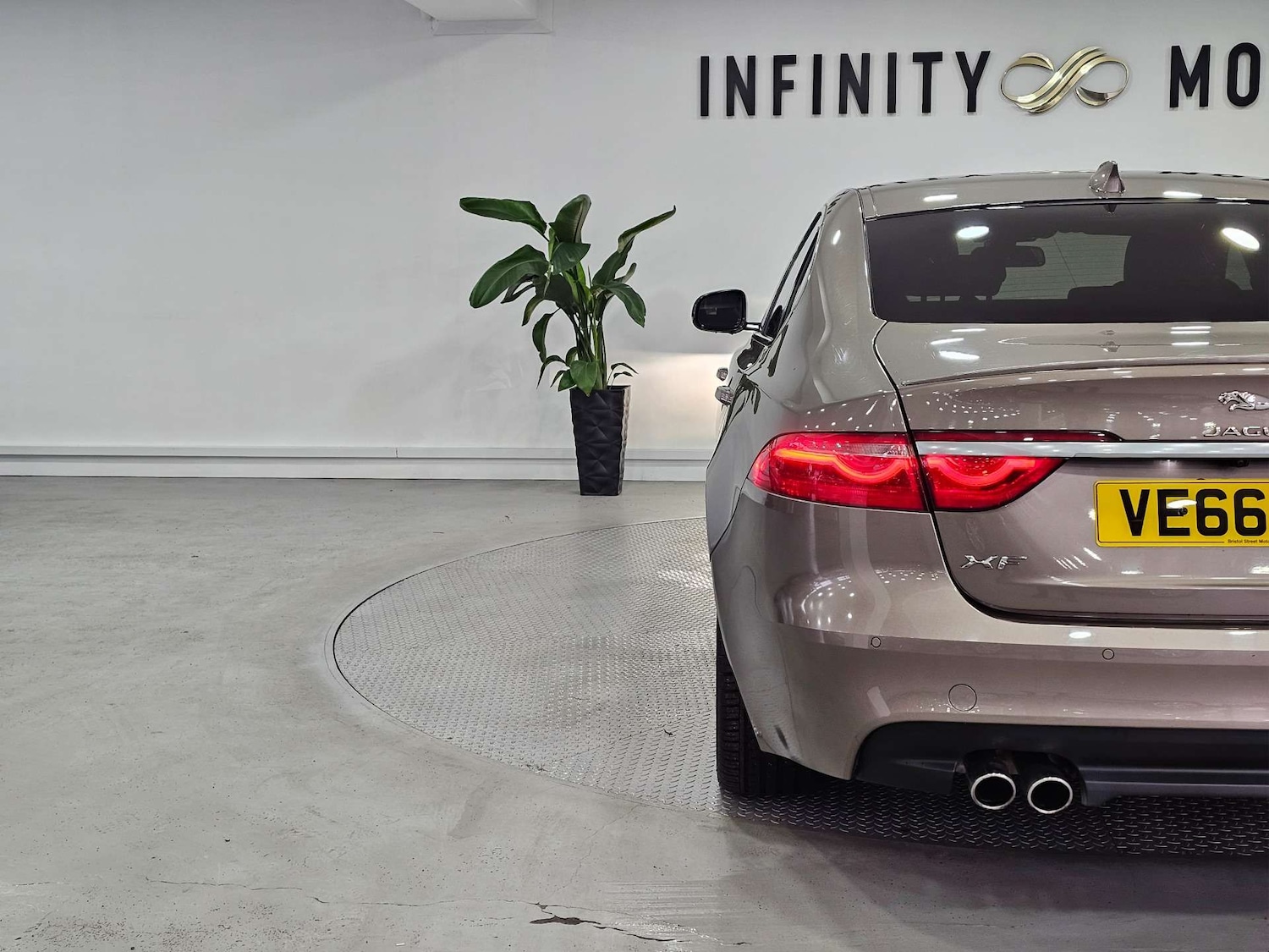 Used Jaguar XF 2016 for sale - 77745463: Photo 19