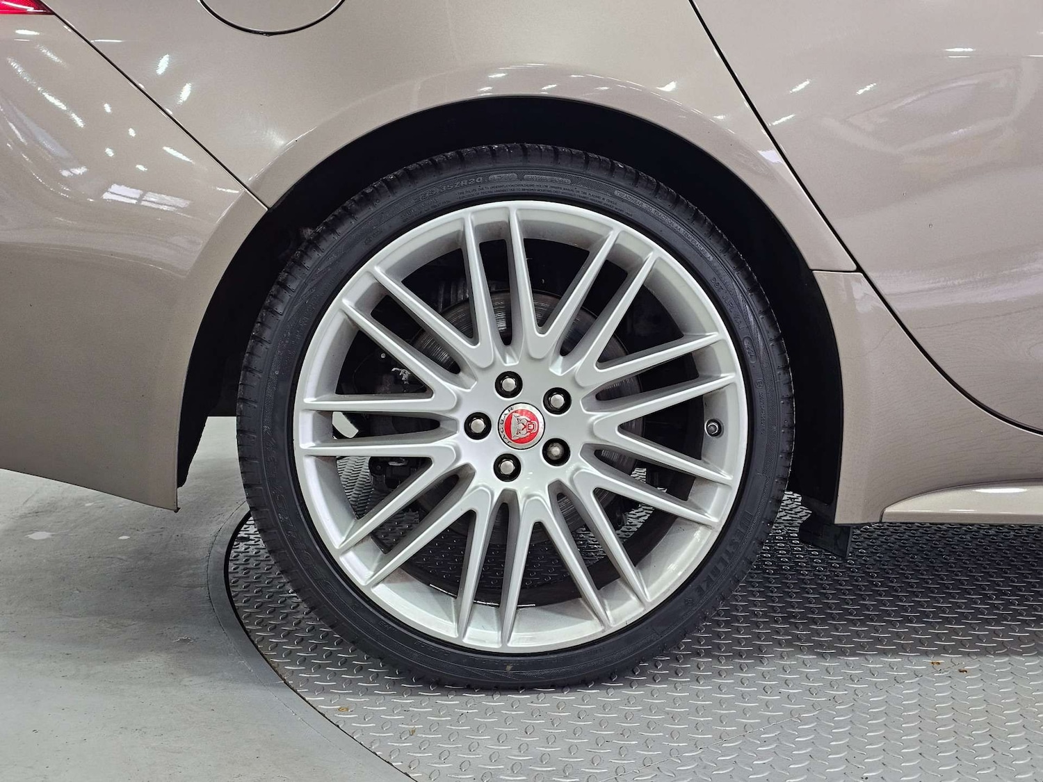 Used Jaguar XF 2016 for sale - 77745463: Photo 38