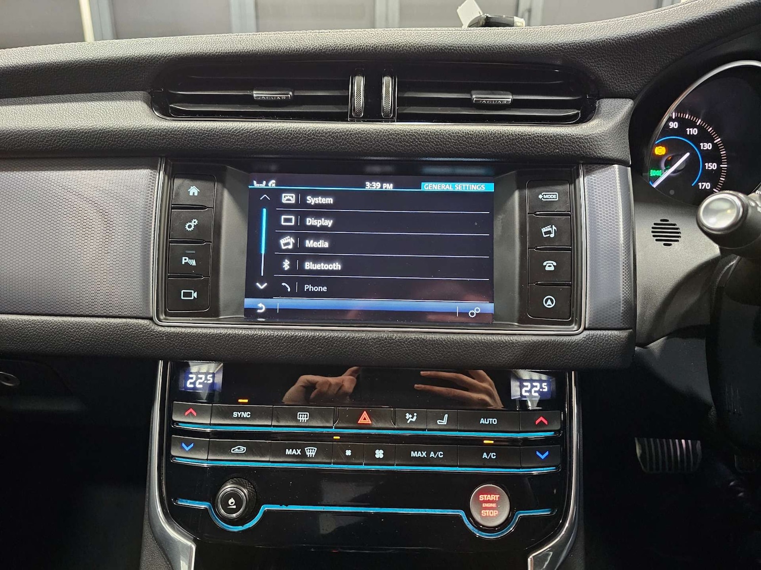 Used Jaguar XF 2016 for sale - 77745463: Photo 61