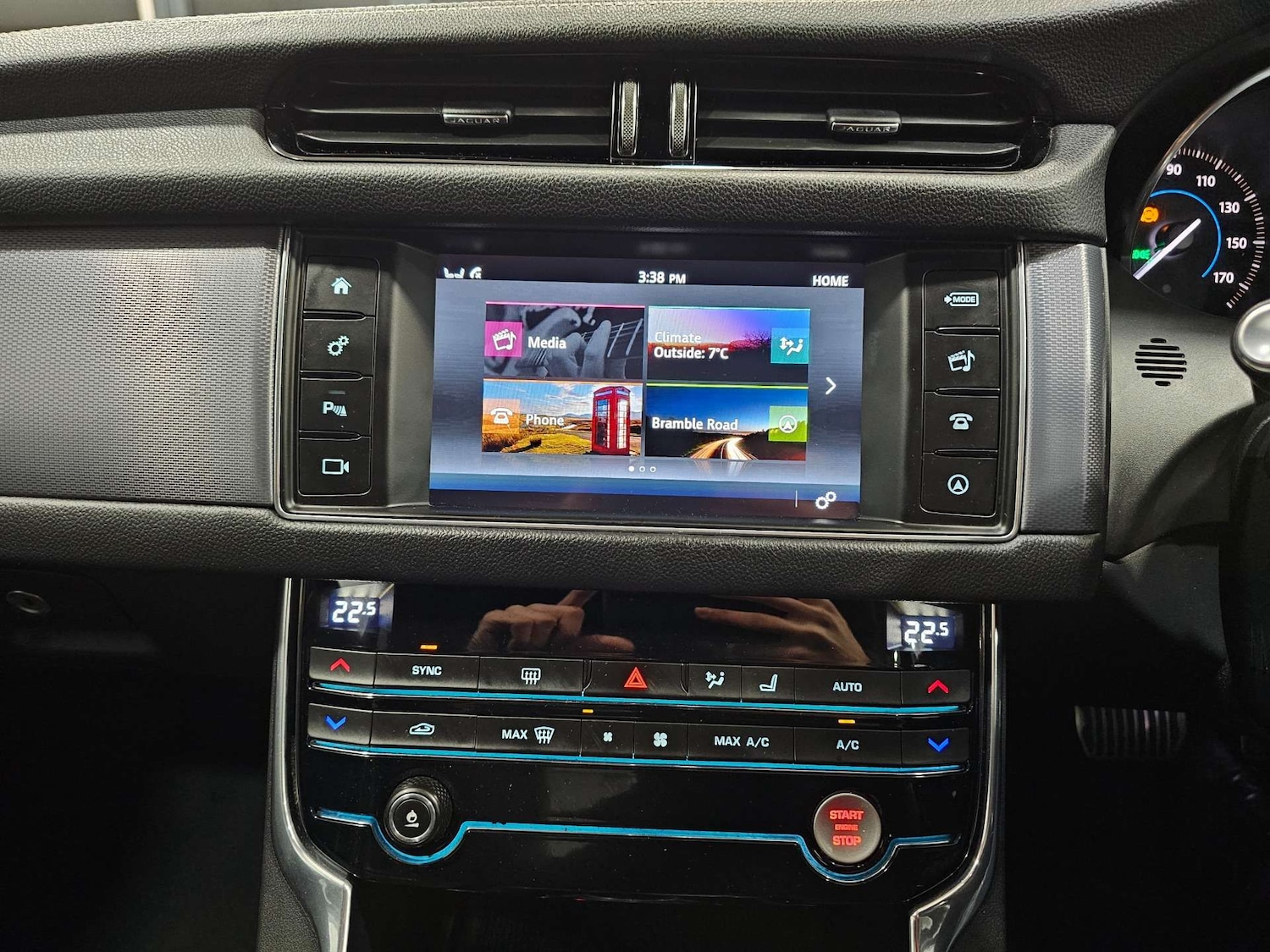 Used Jaguar XF 2016 for sale - 77745463: Photo 80