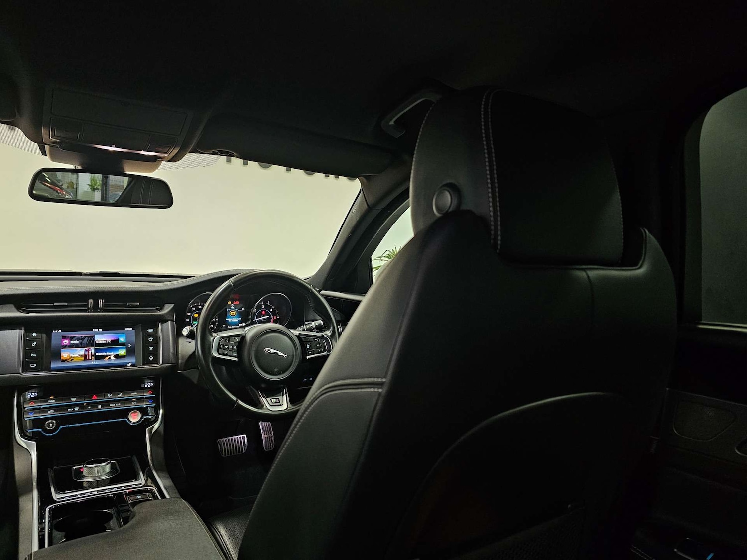 Used Jaguar XF 2016 for sale - 77745463: Photo 89