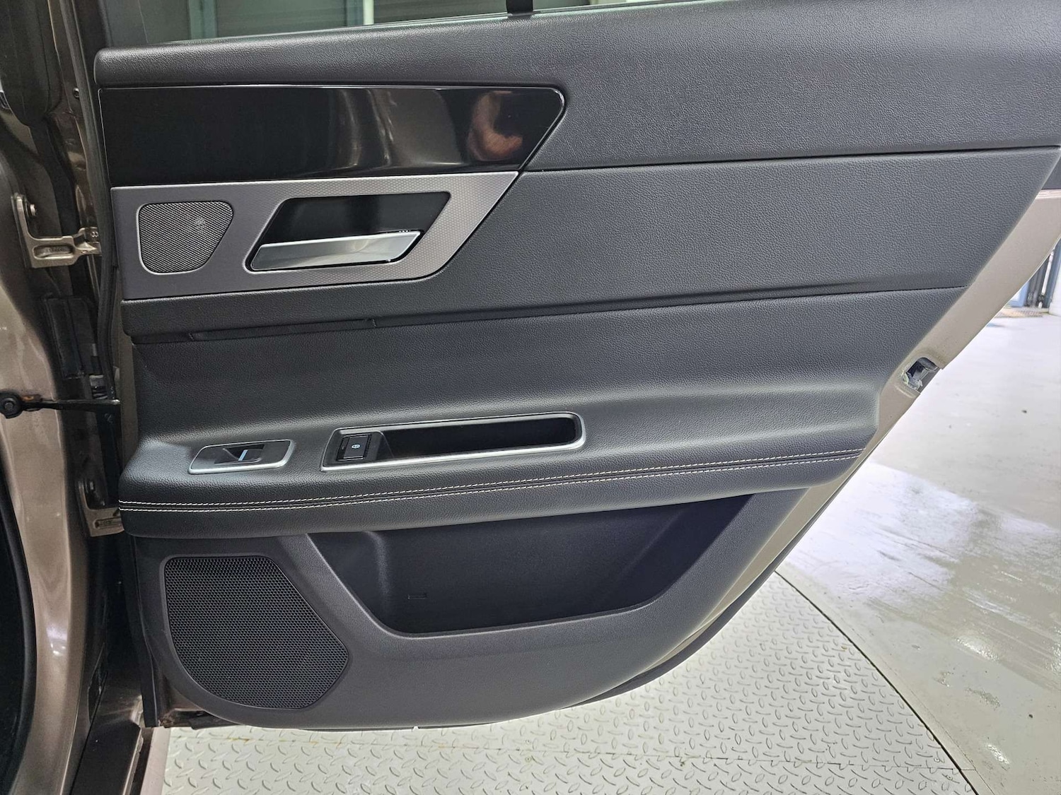 Used Jaguar XF 2016 for sale - 77745463: Photo 93