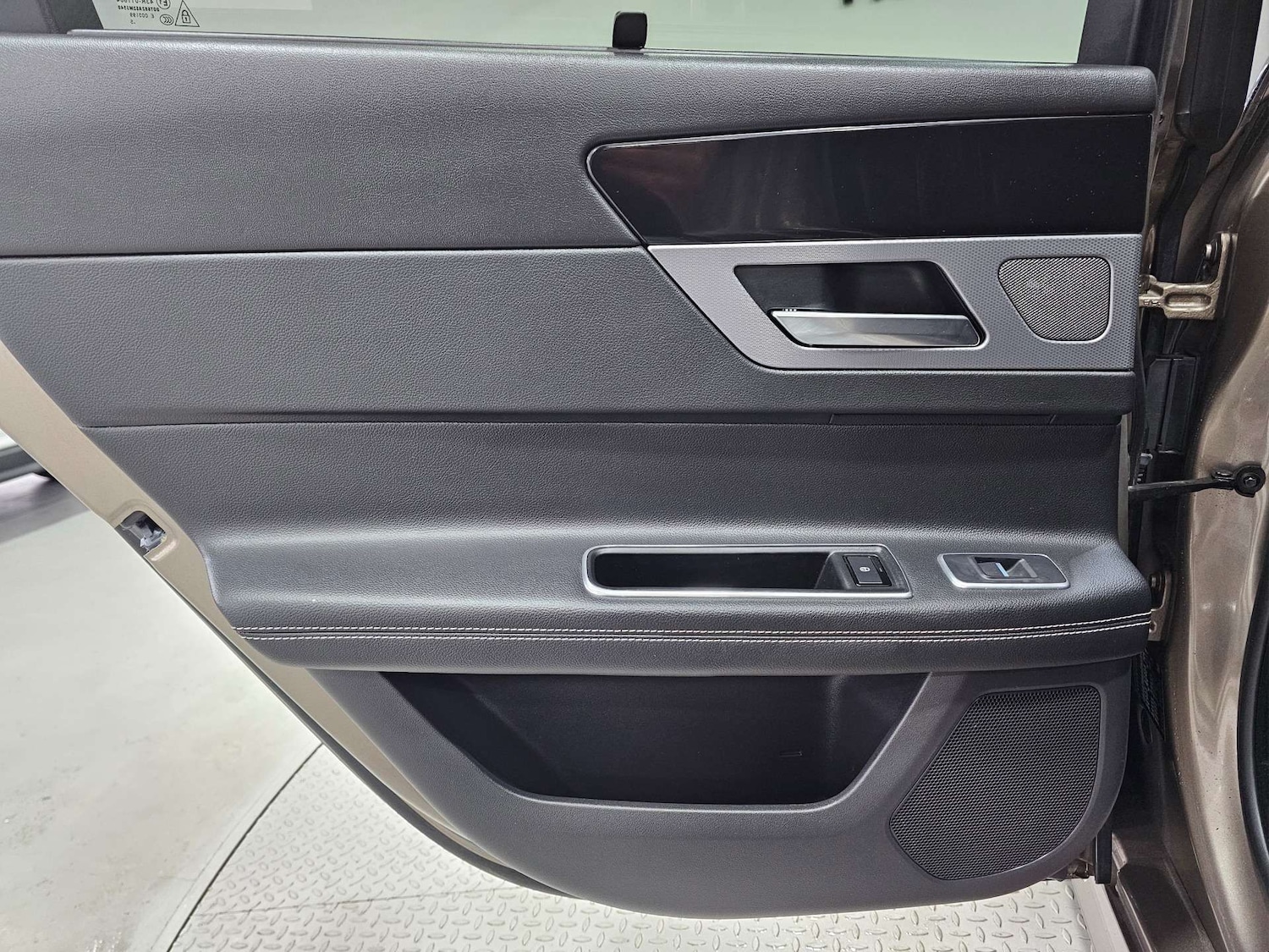 Used Jaguar XF 2016 for sale - 77745463: Photo 99