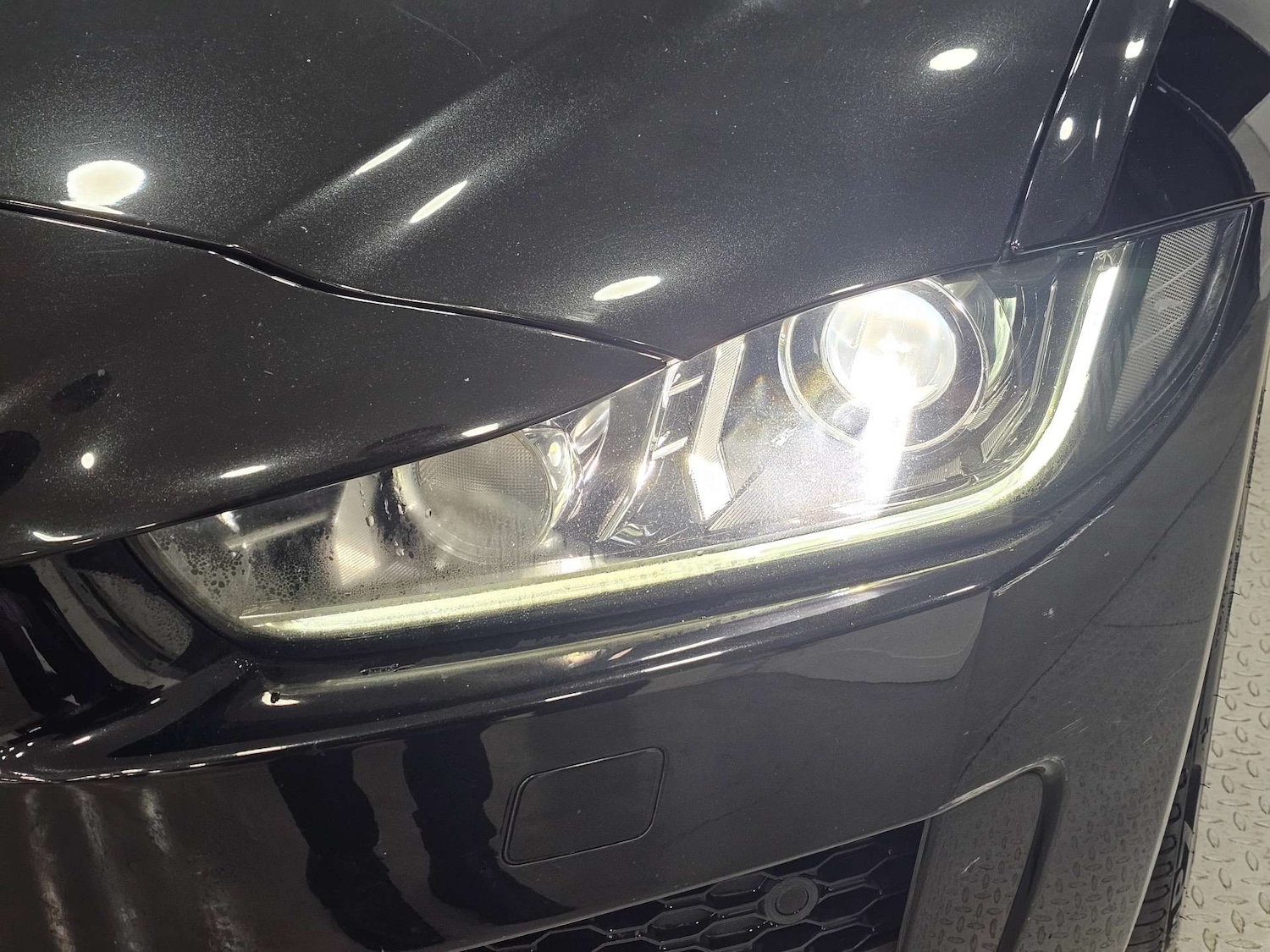 Used Jaguar XE 2016 for sale - 76972450: Photo 18