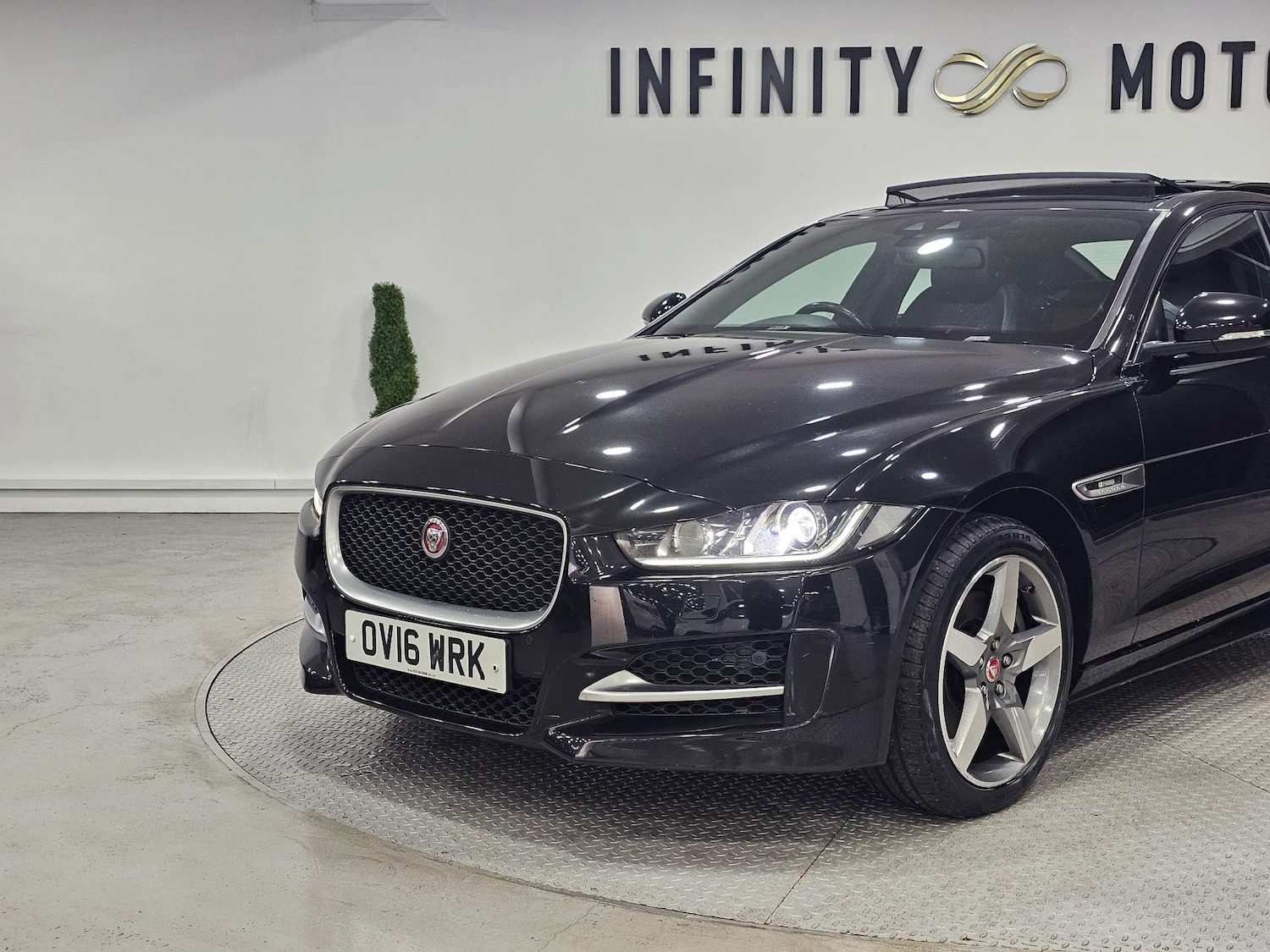 Used Jaguar XE 2016 for sale - 76972450: Photo 19