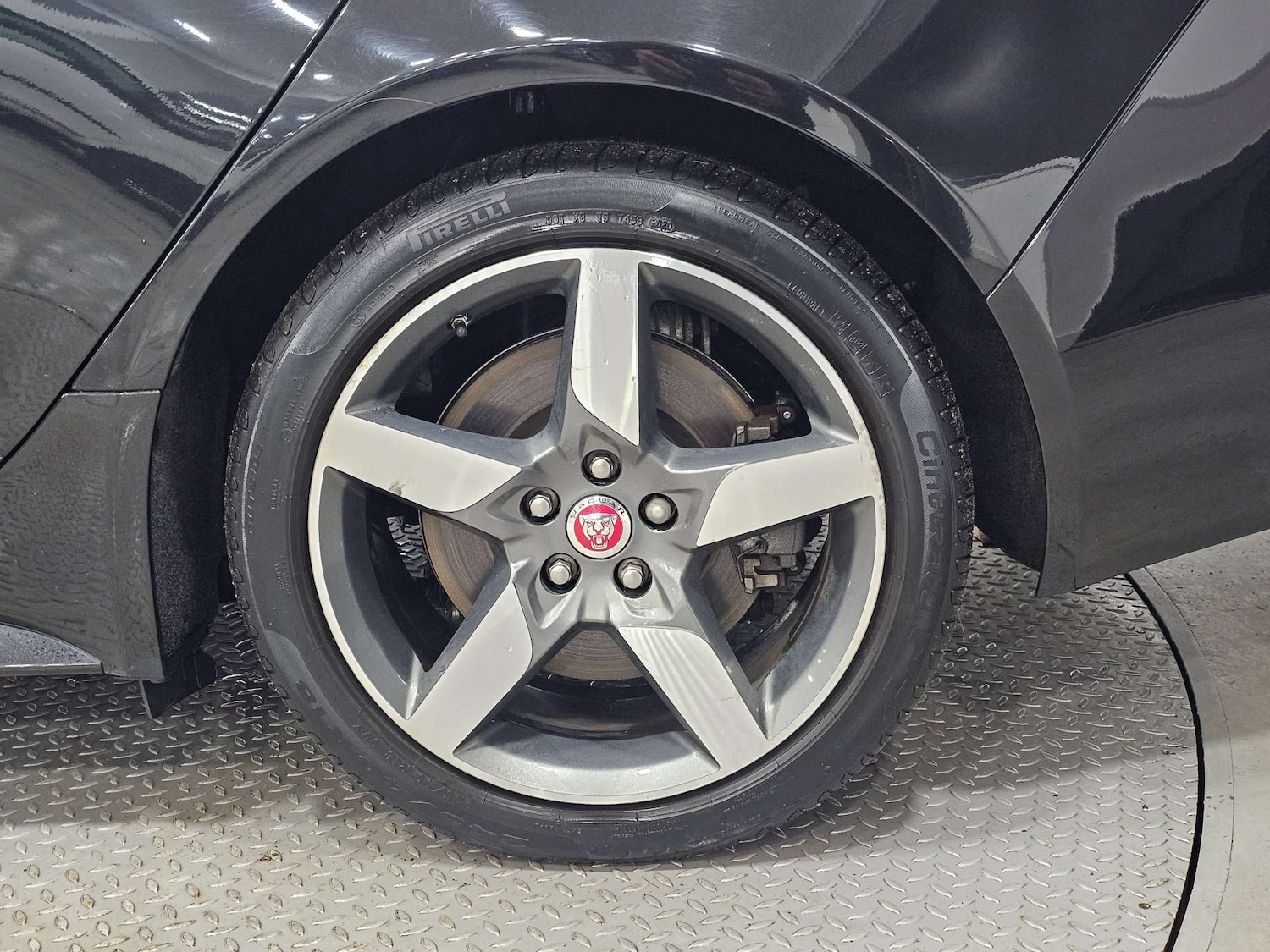 Used Jaguar XE 2016 for sale - 76972450: Photo 25