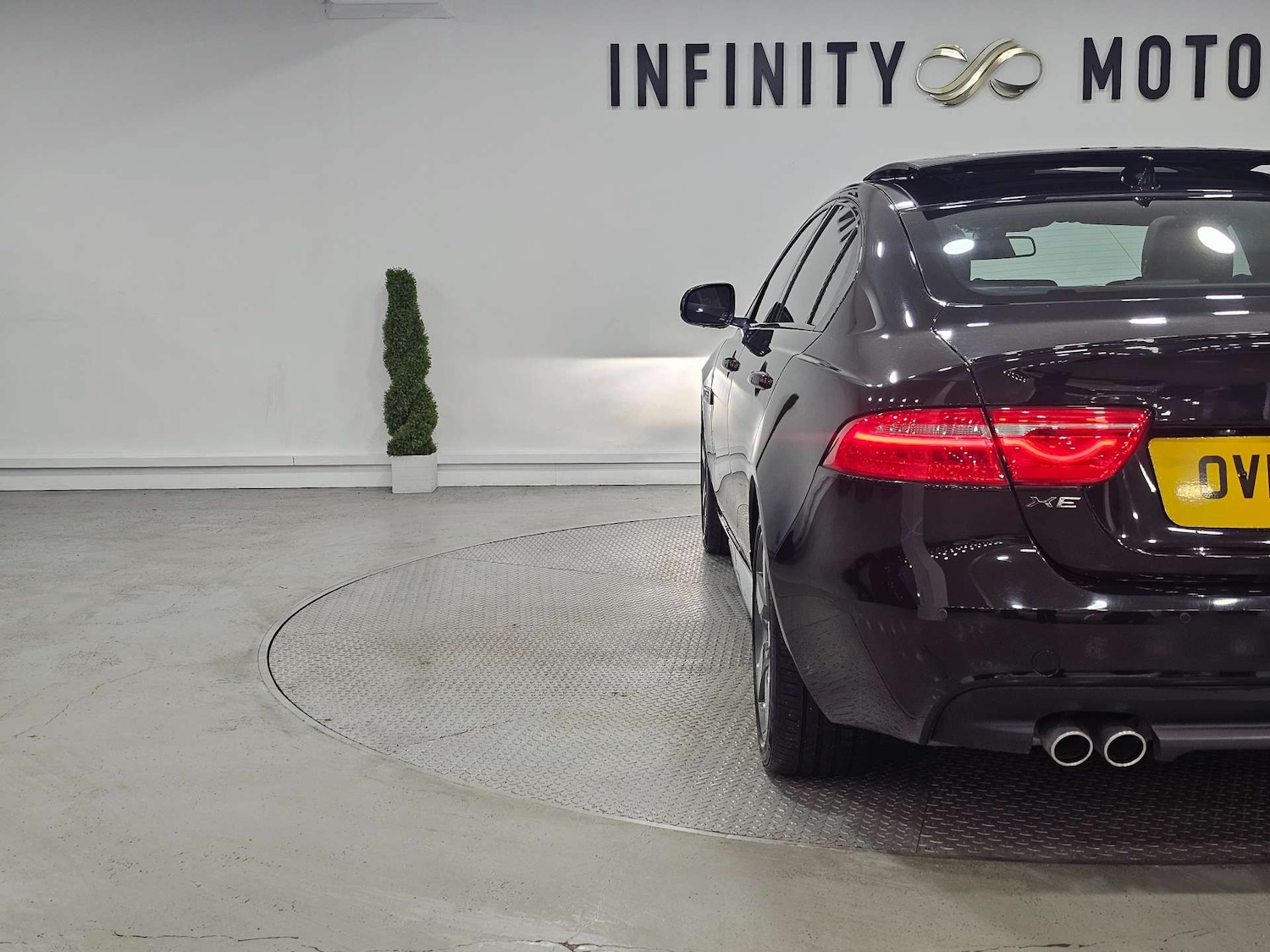 Used Jaguar XE 2016 for sale - 76972450: Photo 31