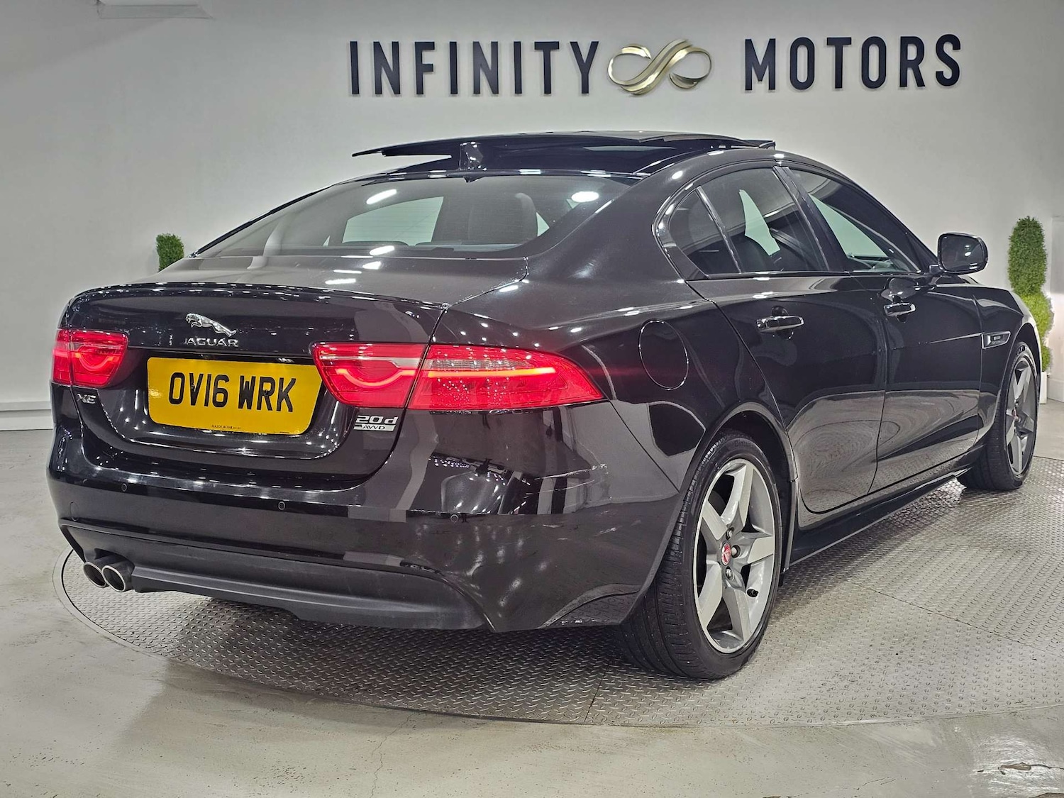 Used Jaguar XE 2016 for sale - 76972450: Photo 33