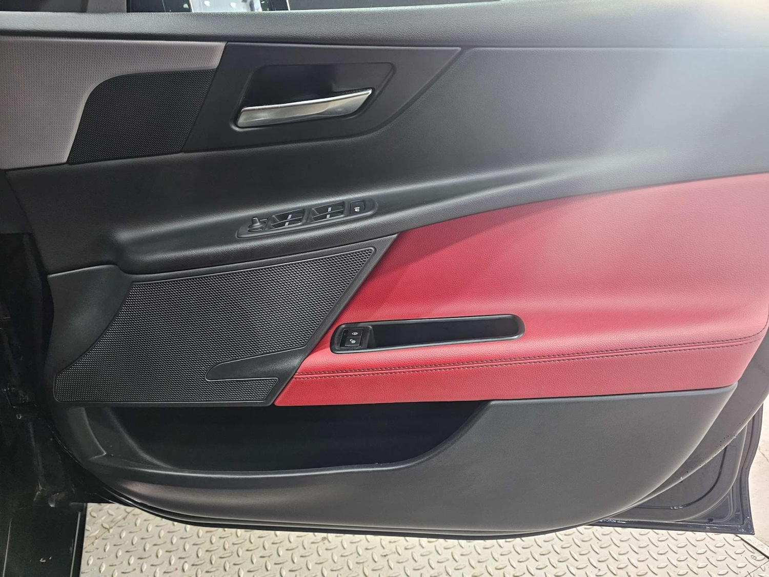 Used Jaguar XE 2016 for sale - 76972450: Photo 53