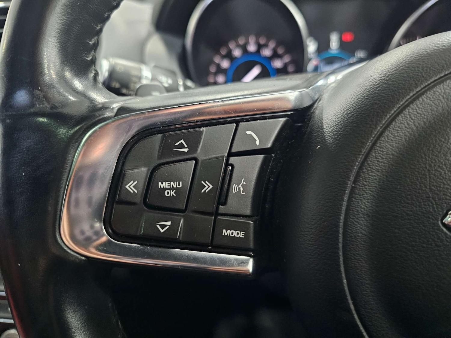 Used Jaguar XE 2016 for sale - 76972450: Photo 62