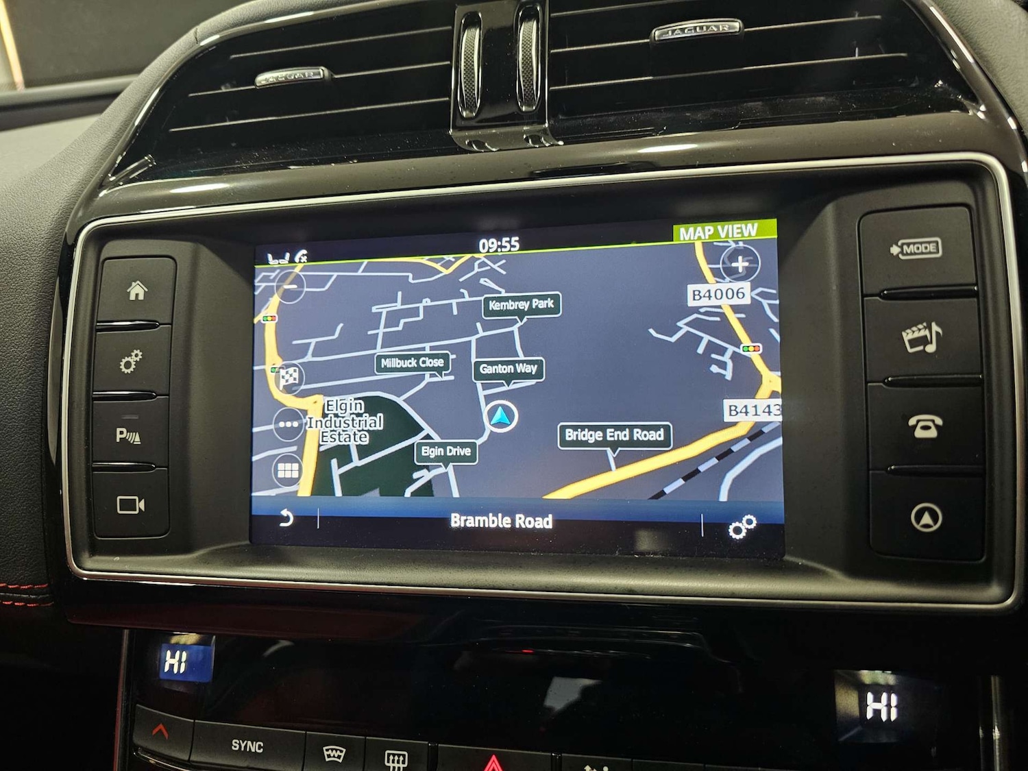 Used Jaguar XE 2016 for sale - 76972450: Photo 7