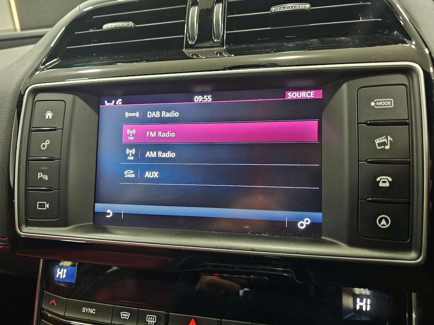 Used Jaguar XE 2016 for sale - 76972450: Photo 73