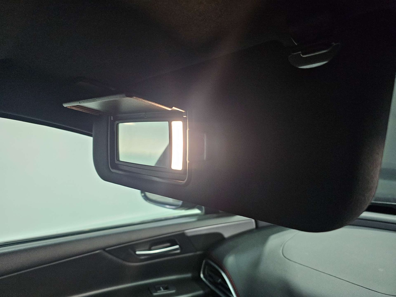 Used Jaguar XE 2016 for sale - 76972450: Photo 77