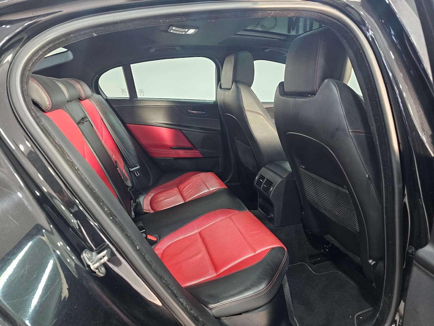 Used Jaguar XE 2016 for sale - 76972450: Photo 81