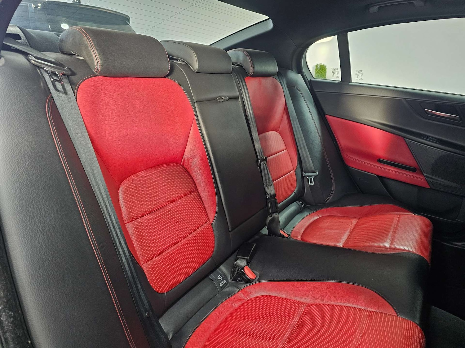 Used Jaguar XE 2016 for sale - 76972450: Photo 83