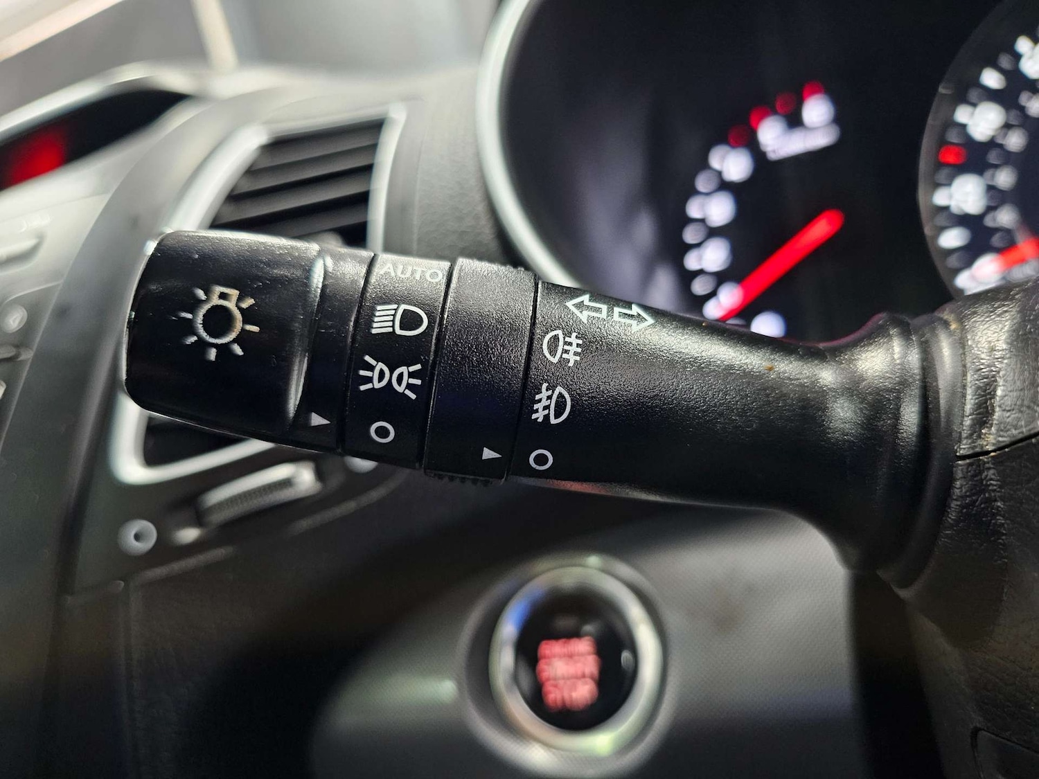 Used Kia Sorento 2015 for sale - 77211852: Photo 62