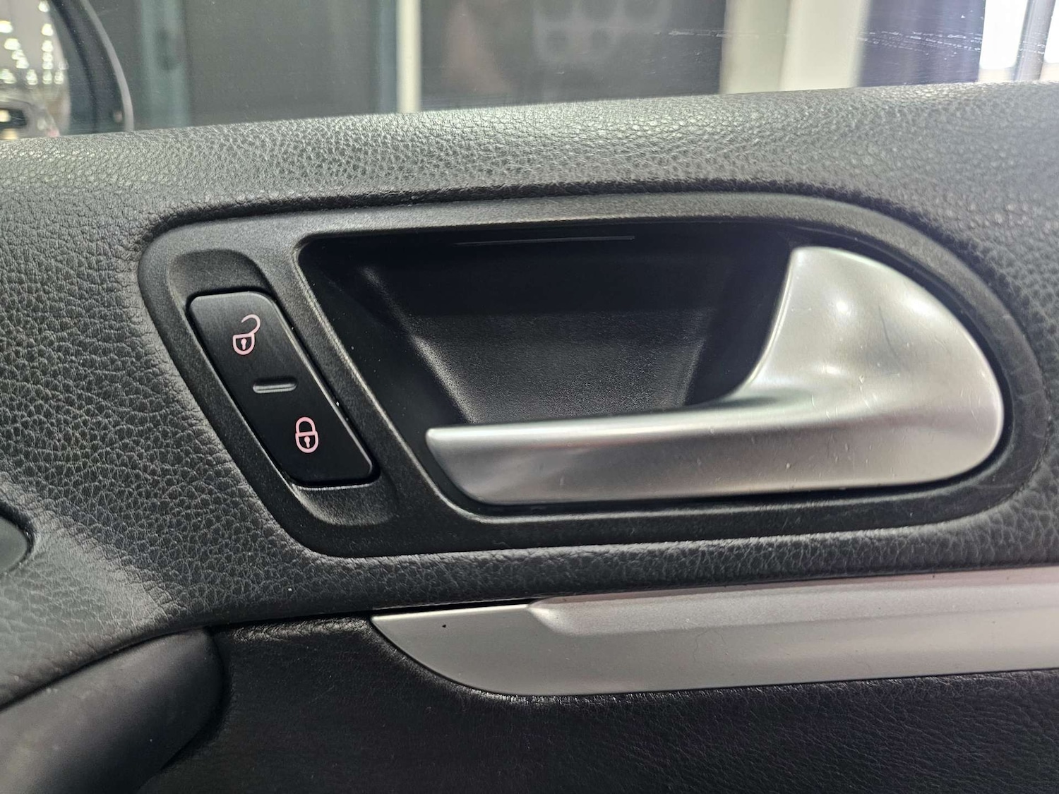 Used Volkswagen Tiguan 2016 for sale - 77891370: Photo 52