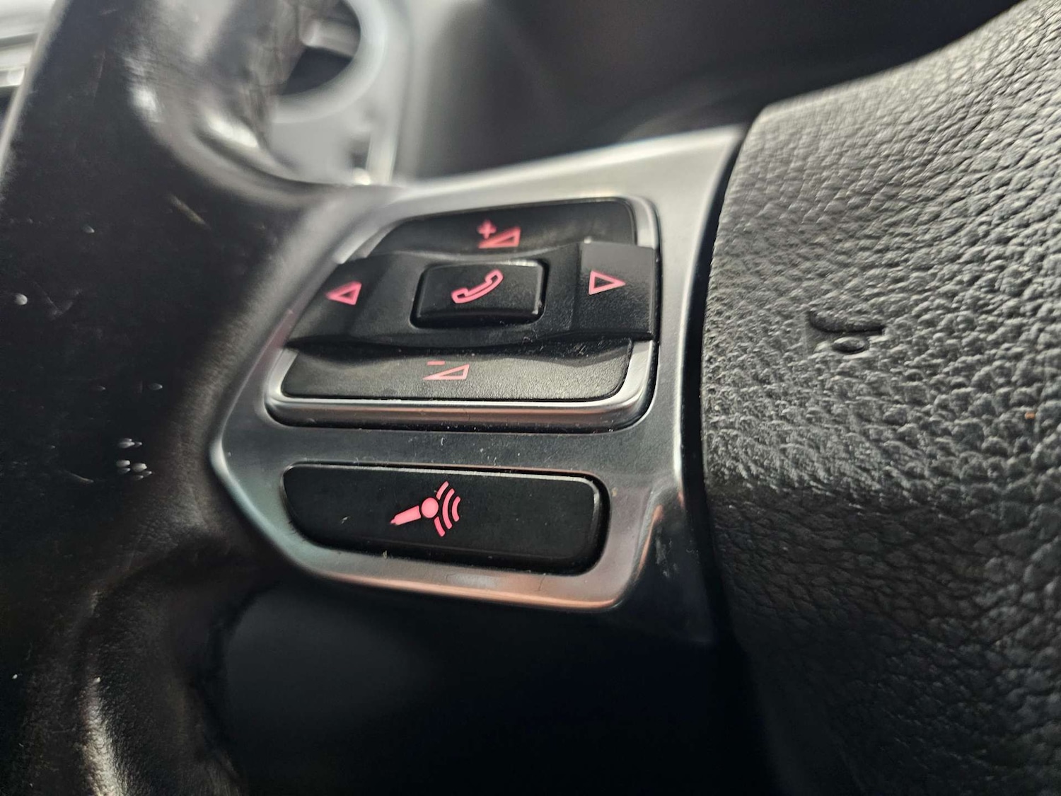 Used Volkswagen Tiguan 2016 for sale - 77891370: Photo 58