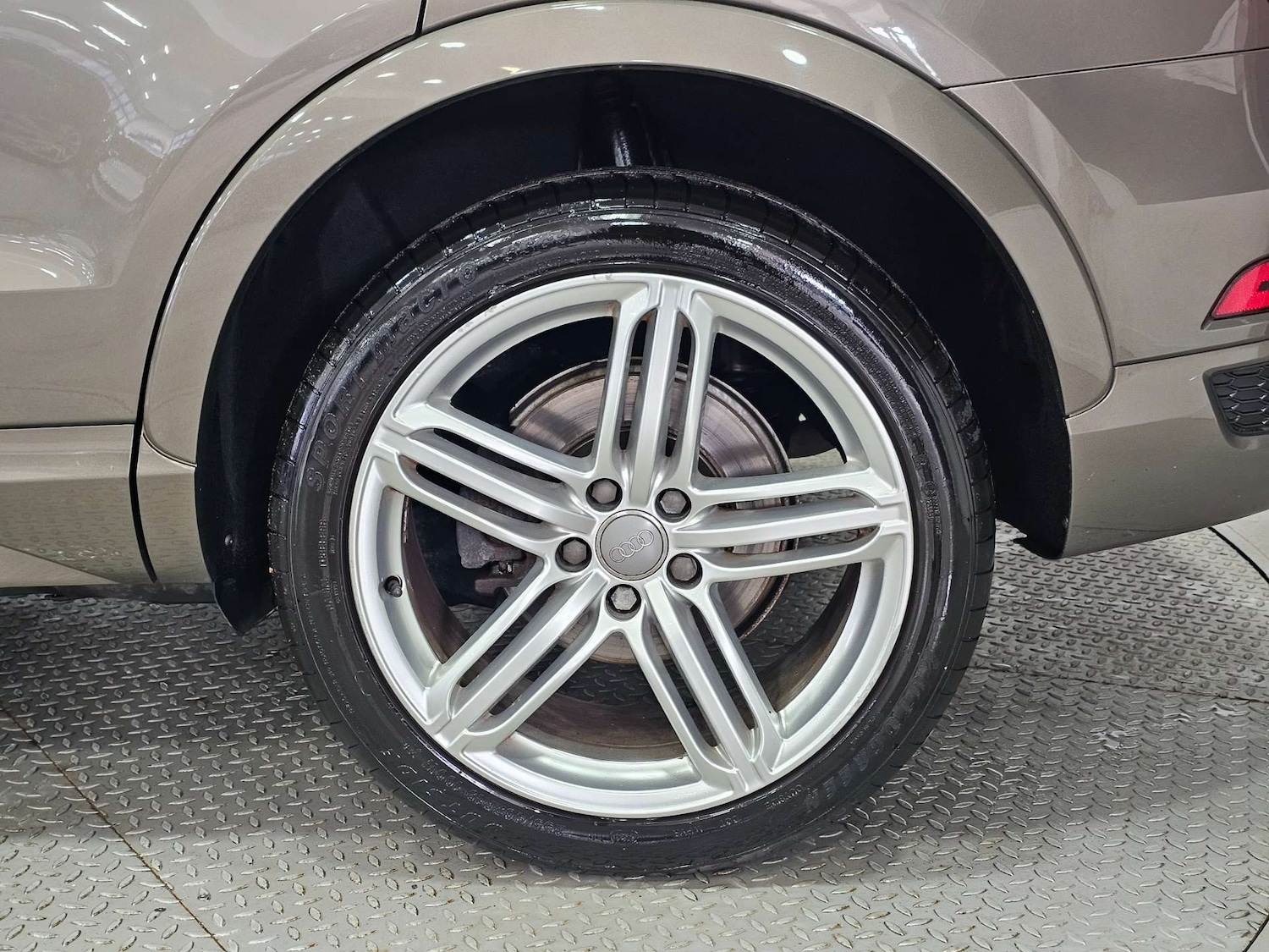 Used Audi Q3 2015 for sale - 77408946: Photo 27