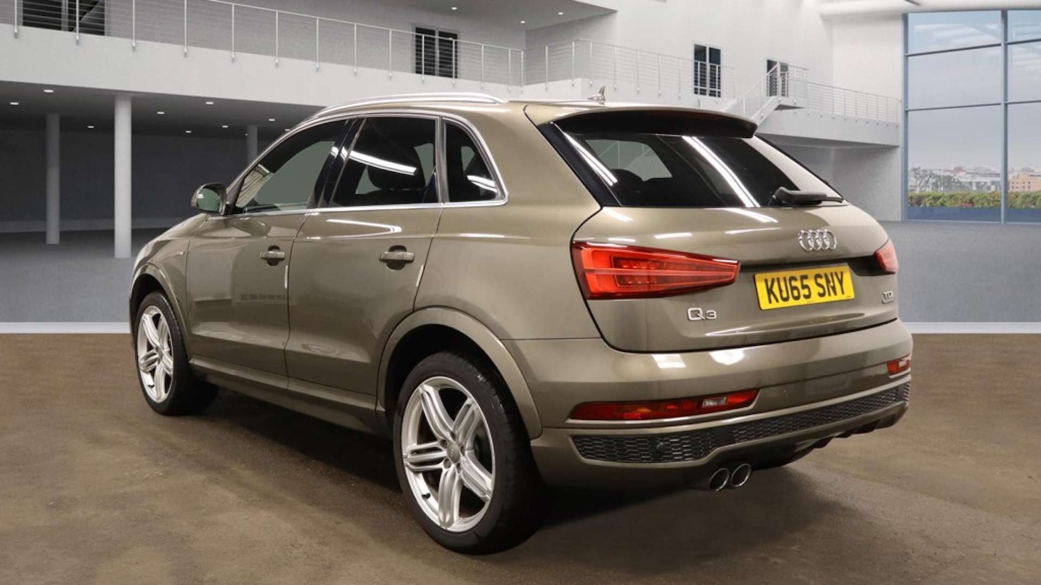 Used Audi Q3 2015 for sale - 77408946: Photo 4