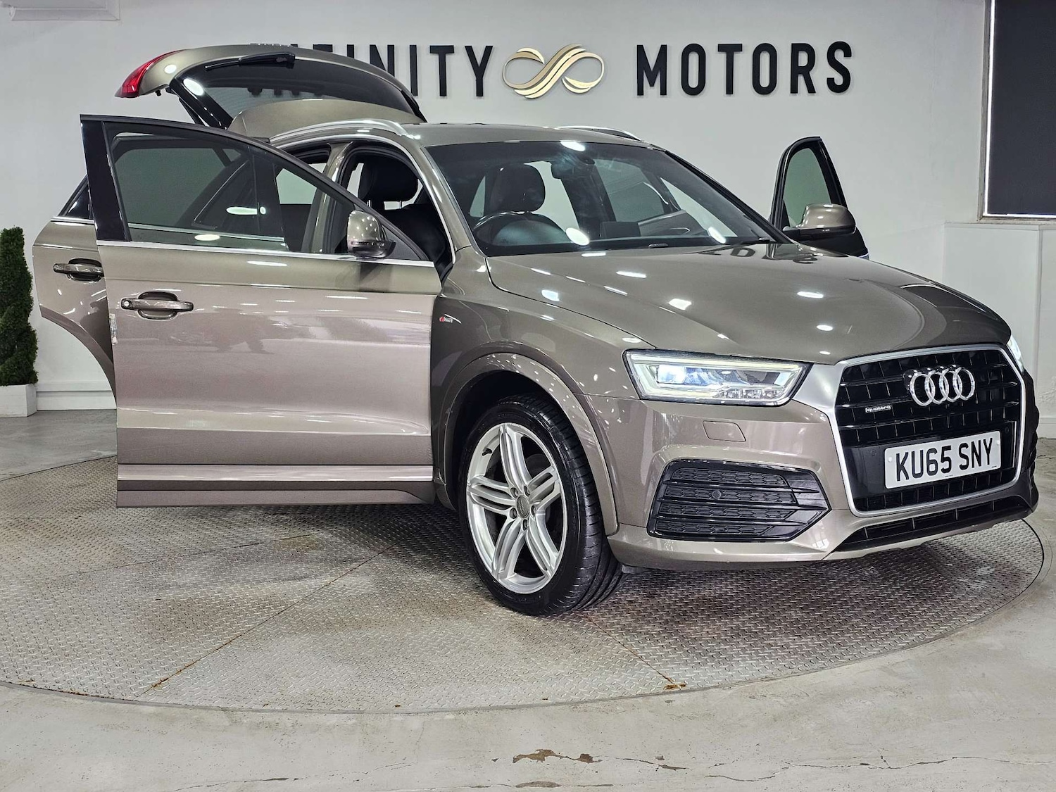 Used Audi Q3 2015 for sale - 77408946: Photo 44