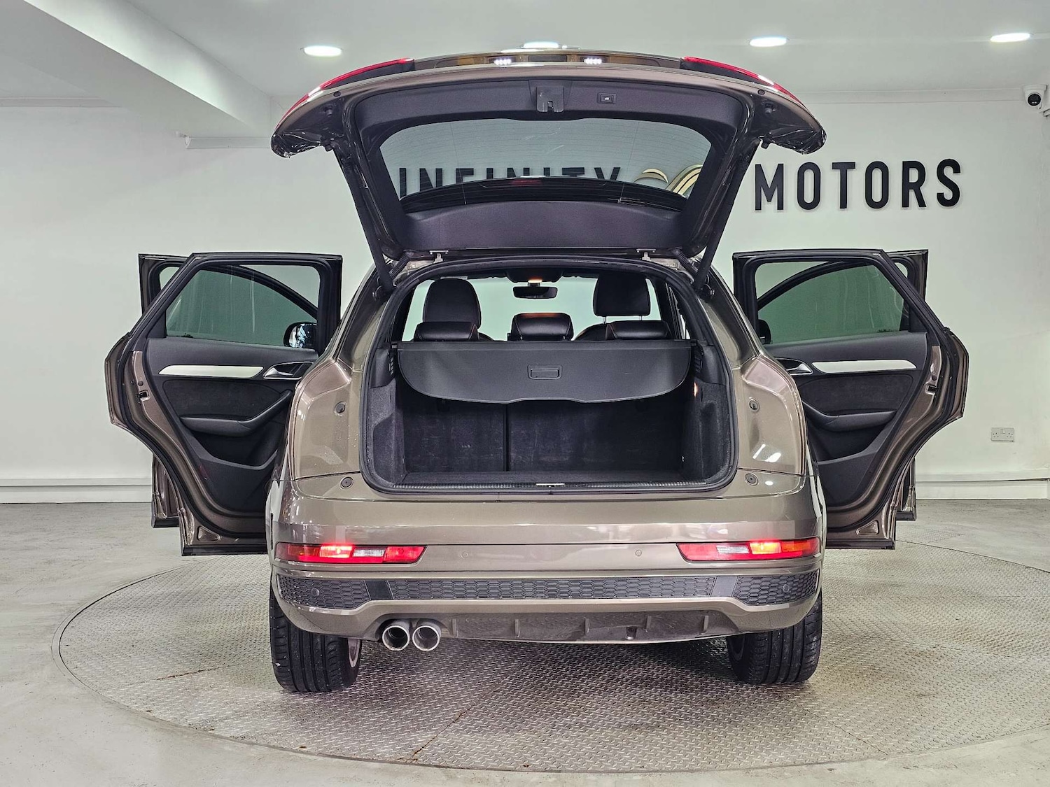 Used Audi Q3 2015 for sale - 77408946: Photo 49